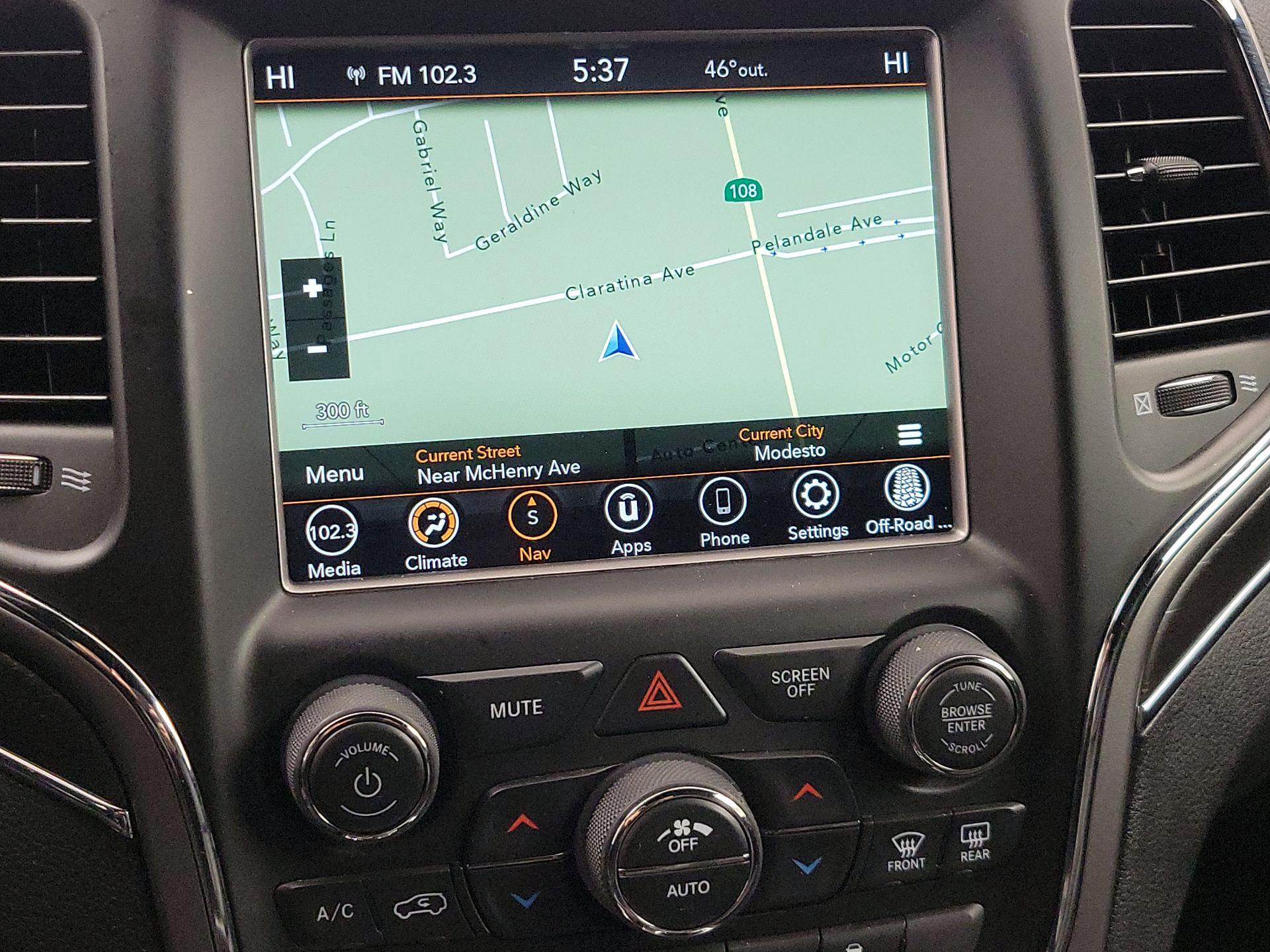 Thumbnail: 2018 Jeep Grand Cherokee - 14