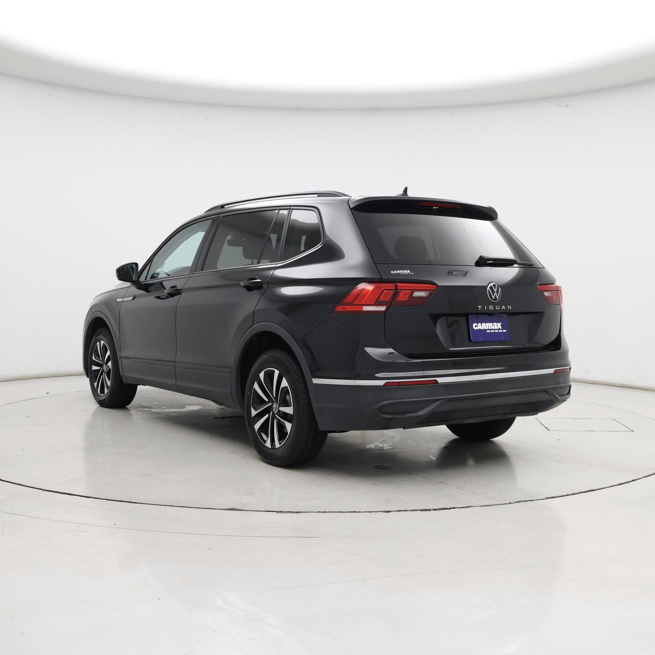 Thumbnail: 2022 Volkswagen Tiguan - 2