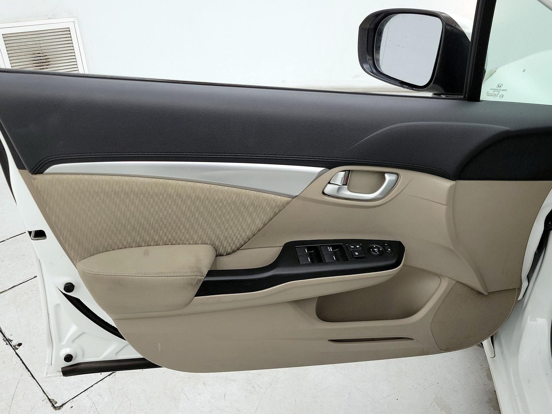 Thumbnail: 2015 Honda Civic - 12