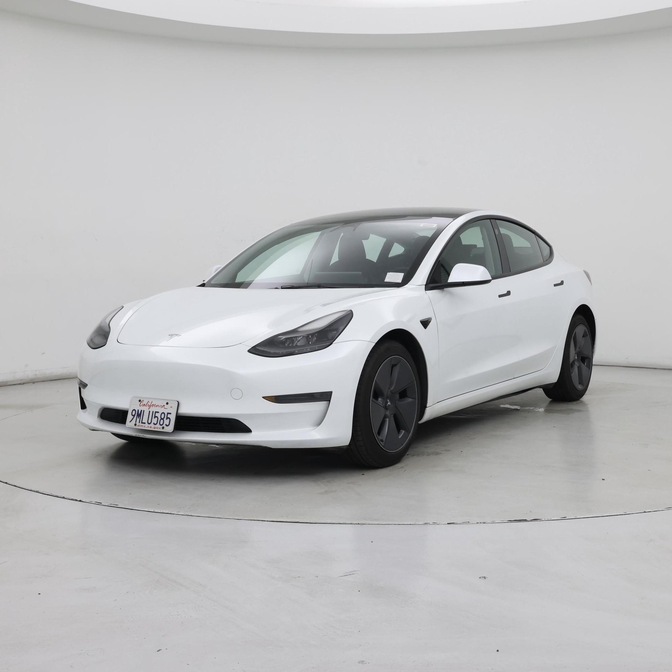 Thumbnail: 2023 Tesla Model 3 - 4