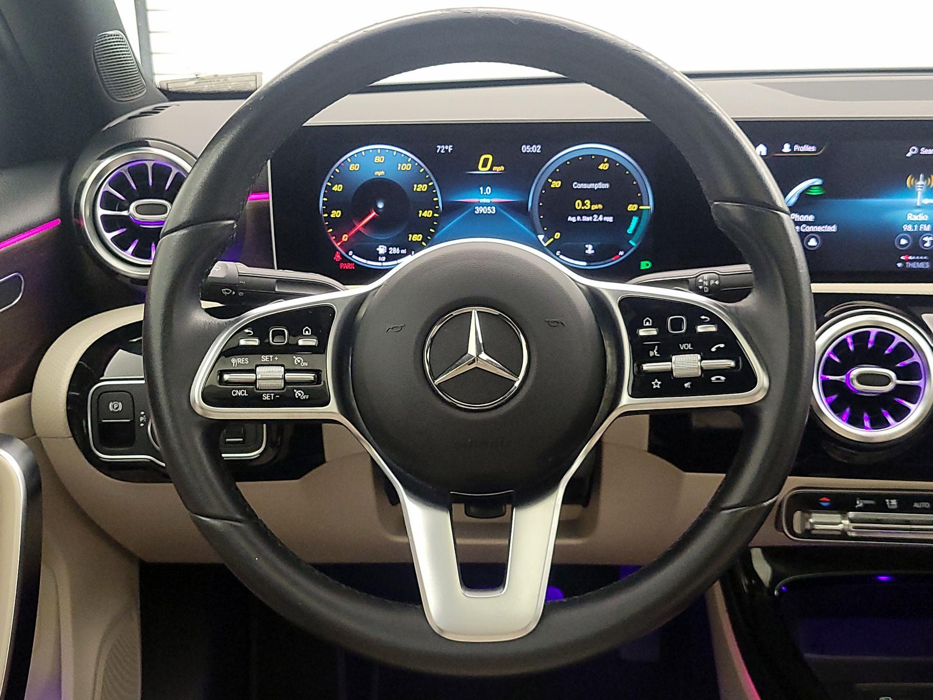 Thumbnail: 2020 Mercedes-Benz A-Class - 10