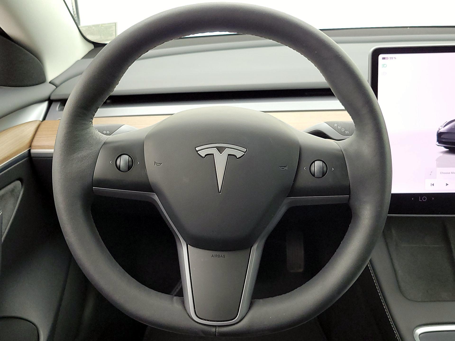 Thumbnail: 2023 Tesla Model 3 - 10