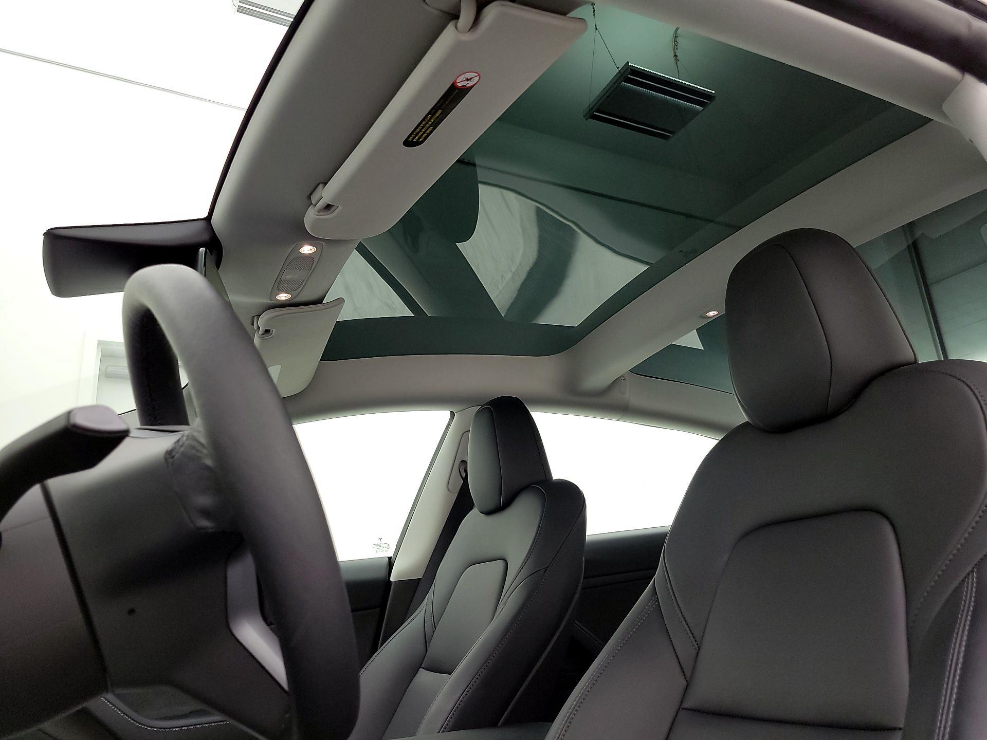 Thumbnail: 2023 Tesla Model 3 - 19