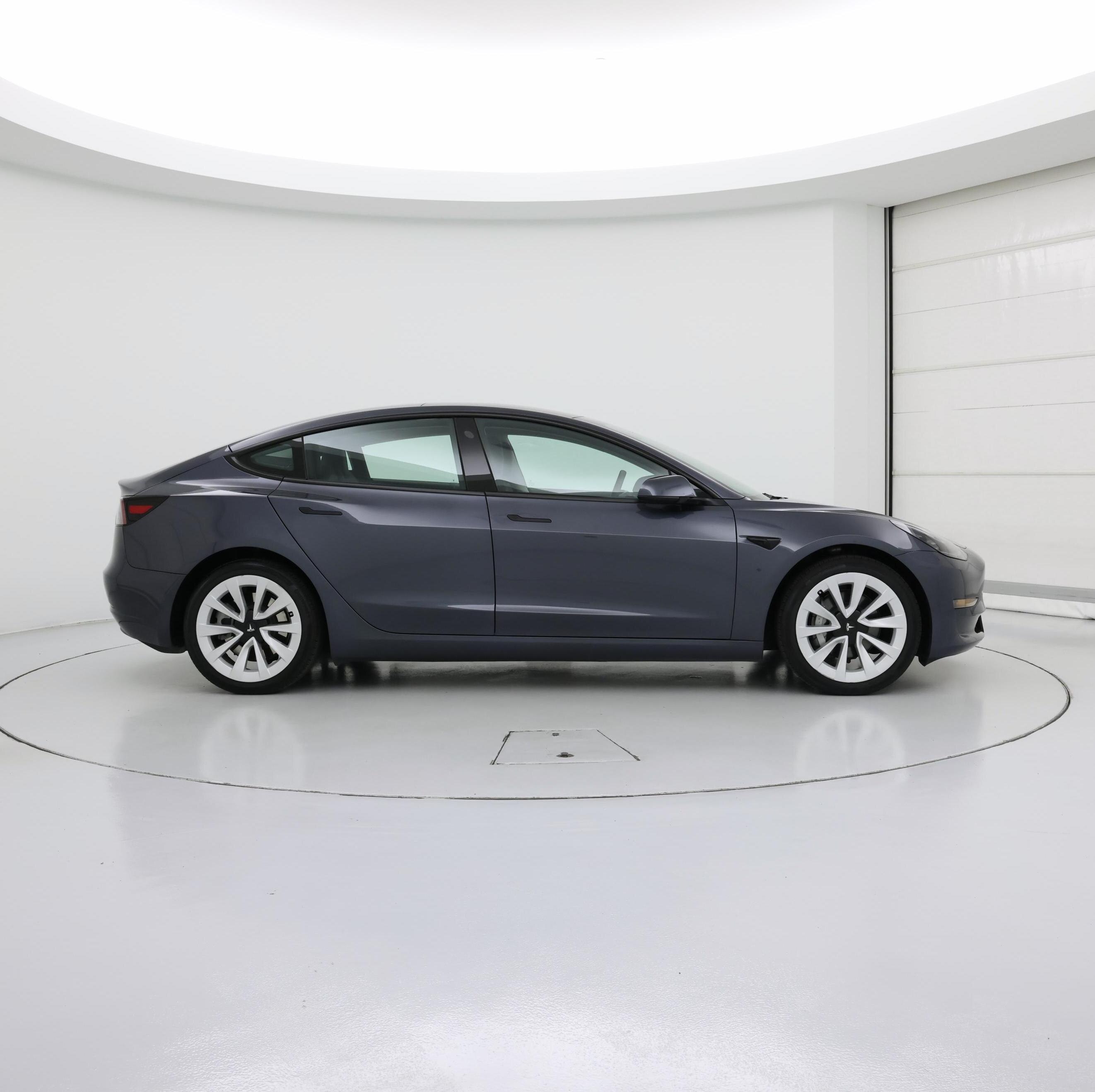 Thumbnail: 2023 Tesla Model 3 - 7