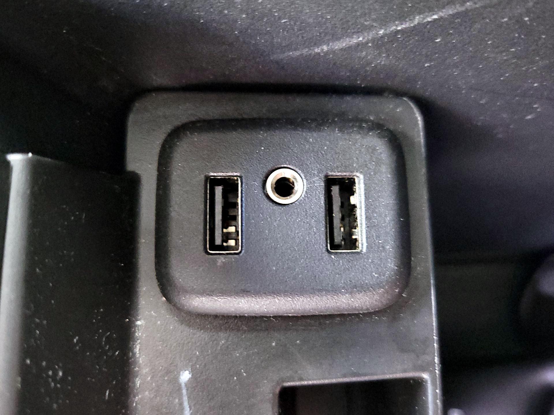 Thumbnail: 2017 Chevrolet Tahoe - 19