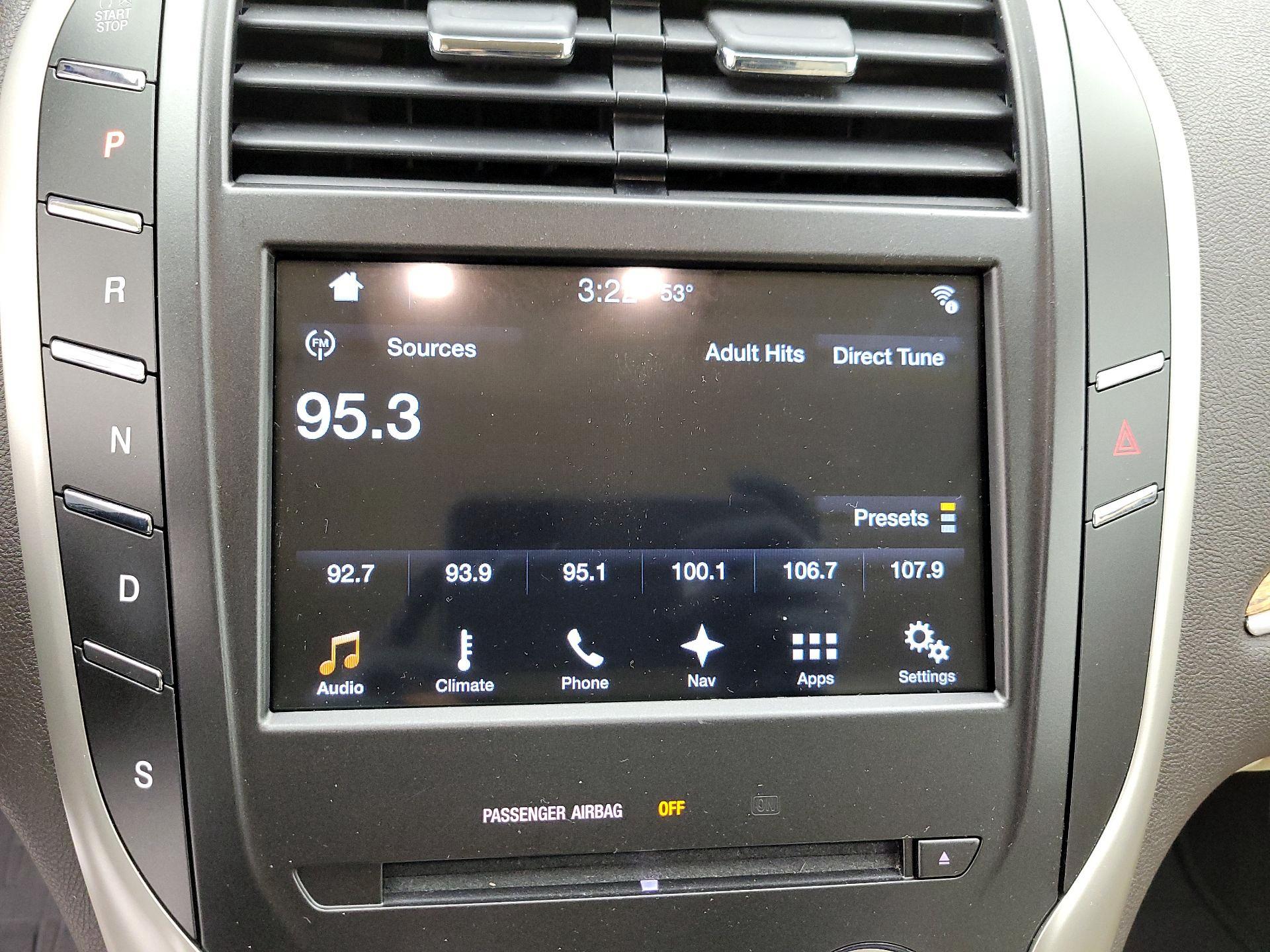 Thumbnail: 2016 Lincoln MKC - 16