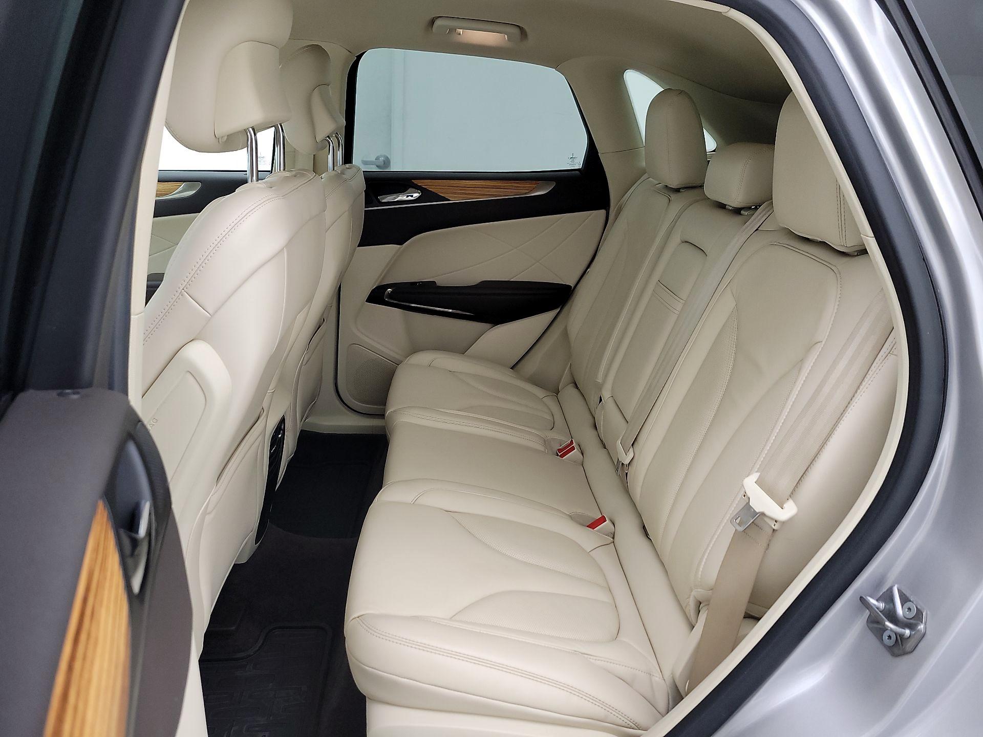 Thumbnail: 2016 Lincoln MKC - 20