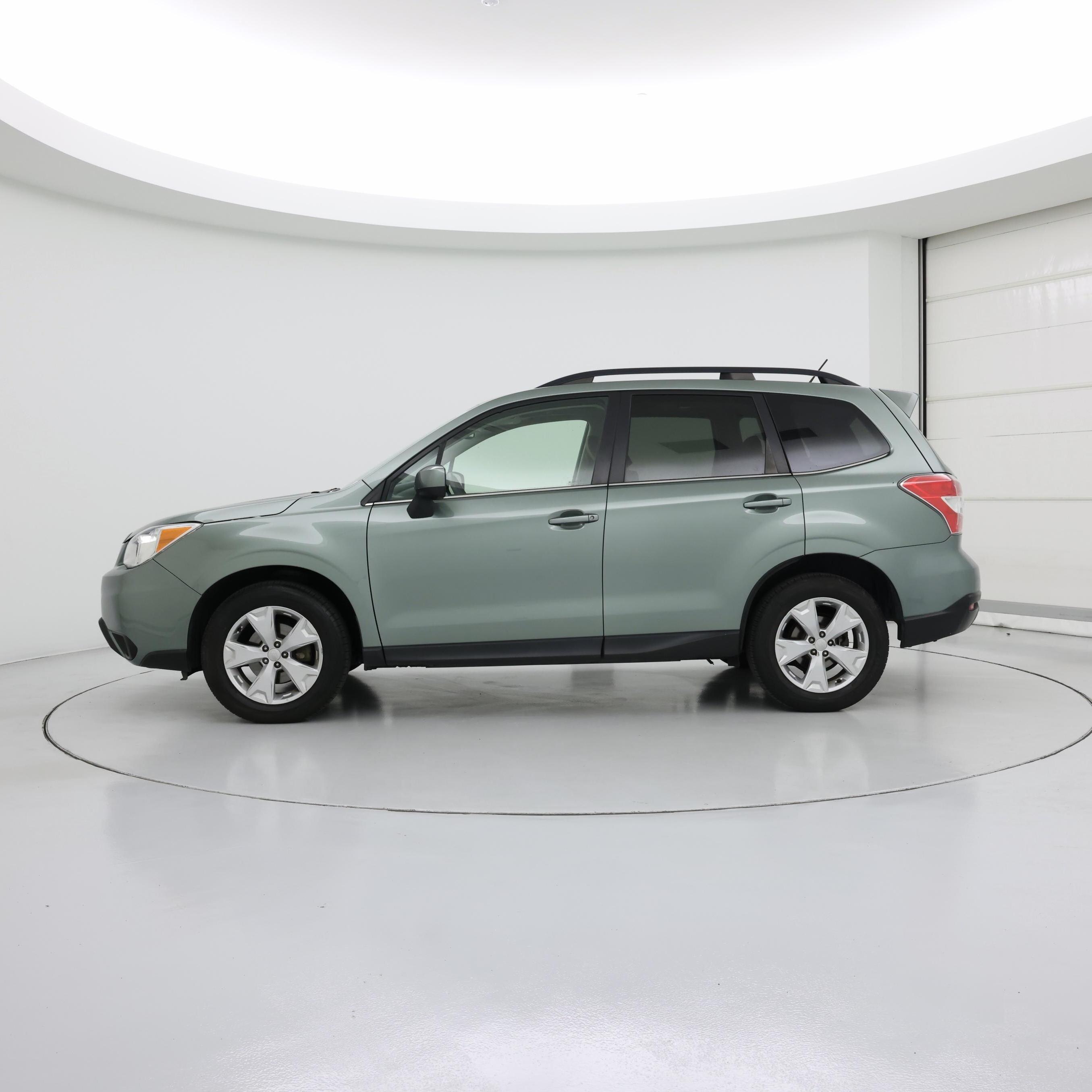 Thumbnail: 2015 Subaru Forester - 3