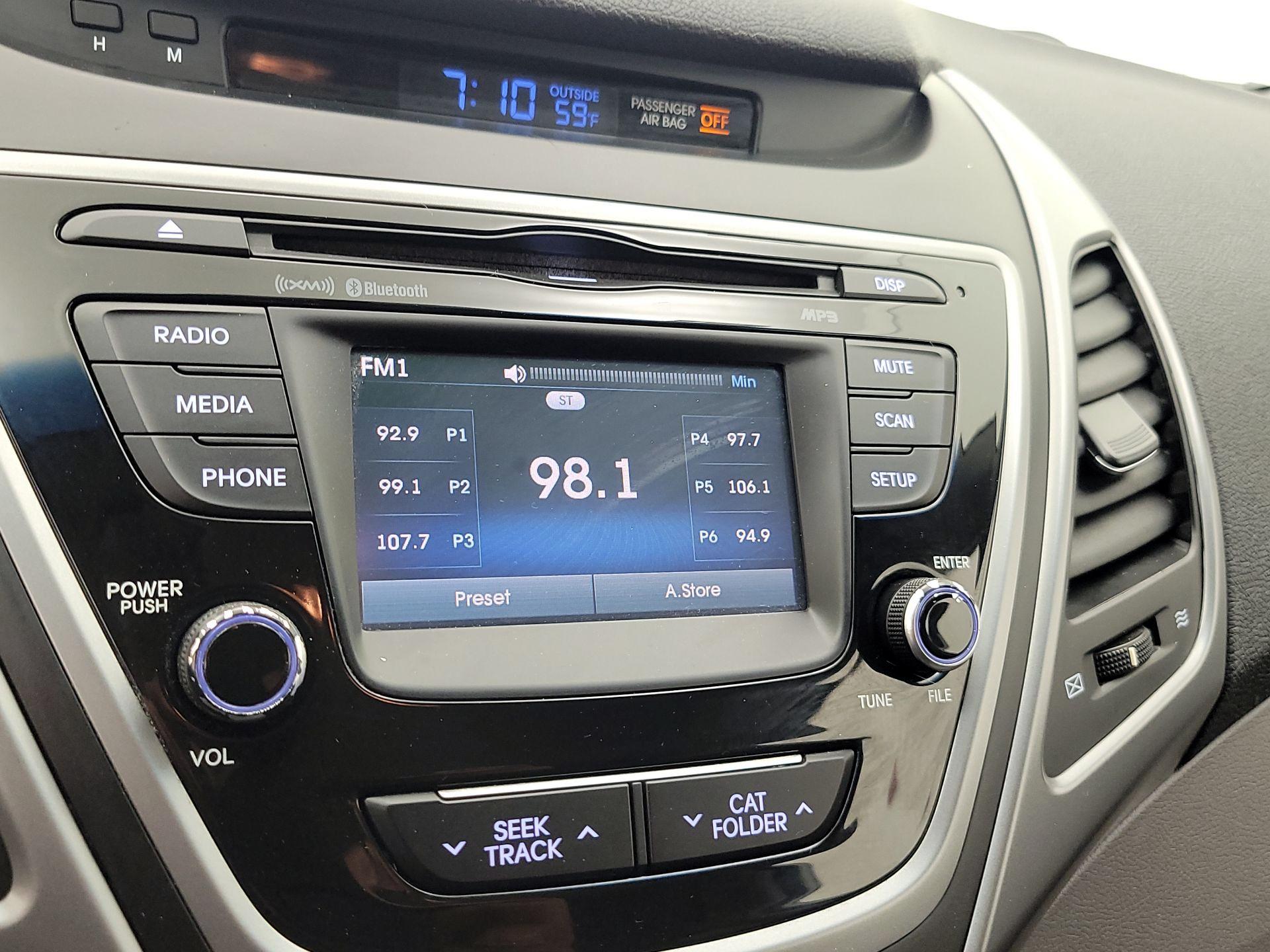 Thumbnail: 2016 Hyundai Elantra - 15