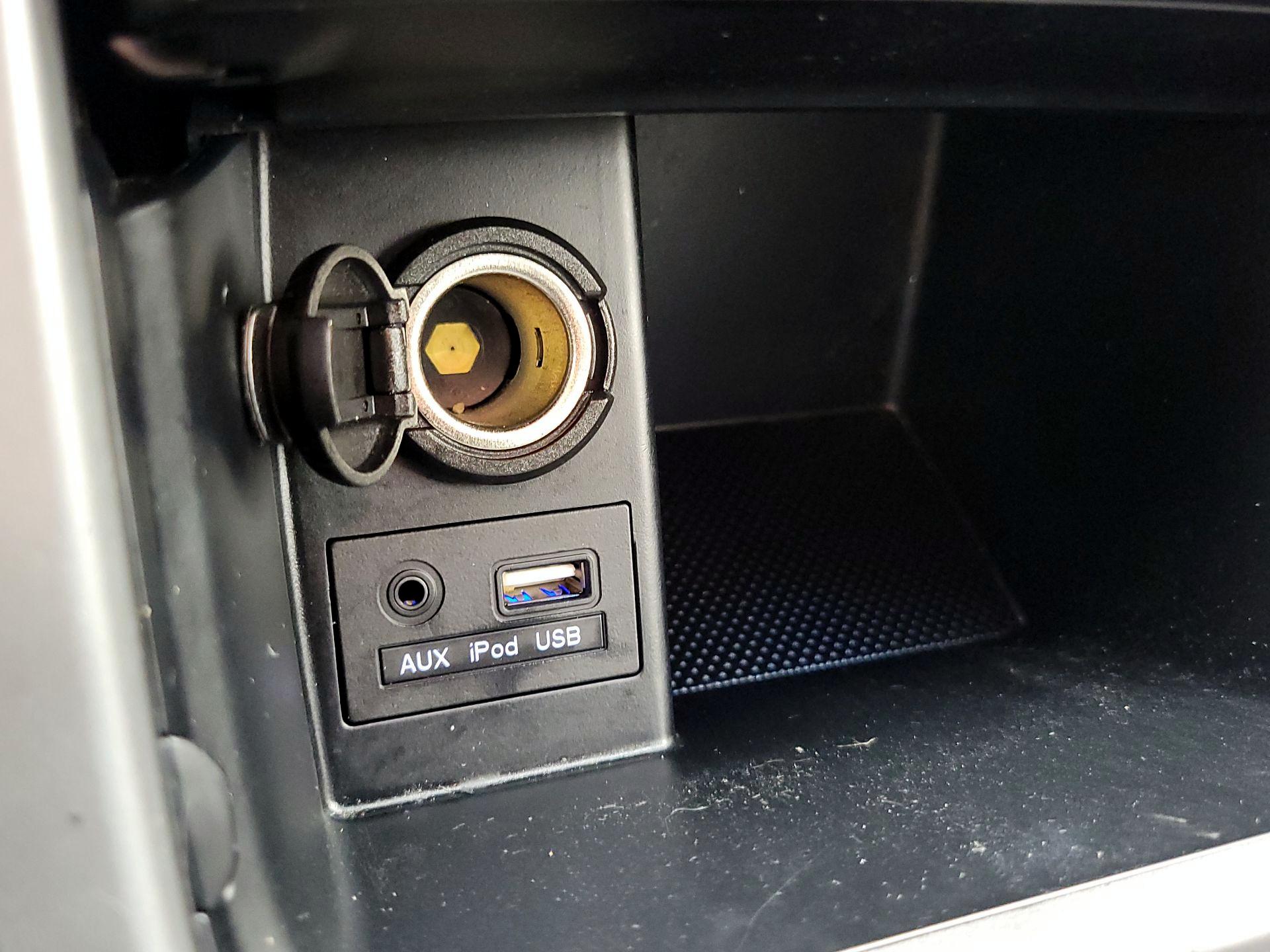 Thumbnail: 2016 Hyundai Elantra - 18