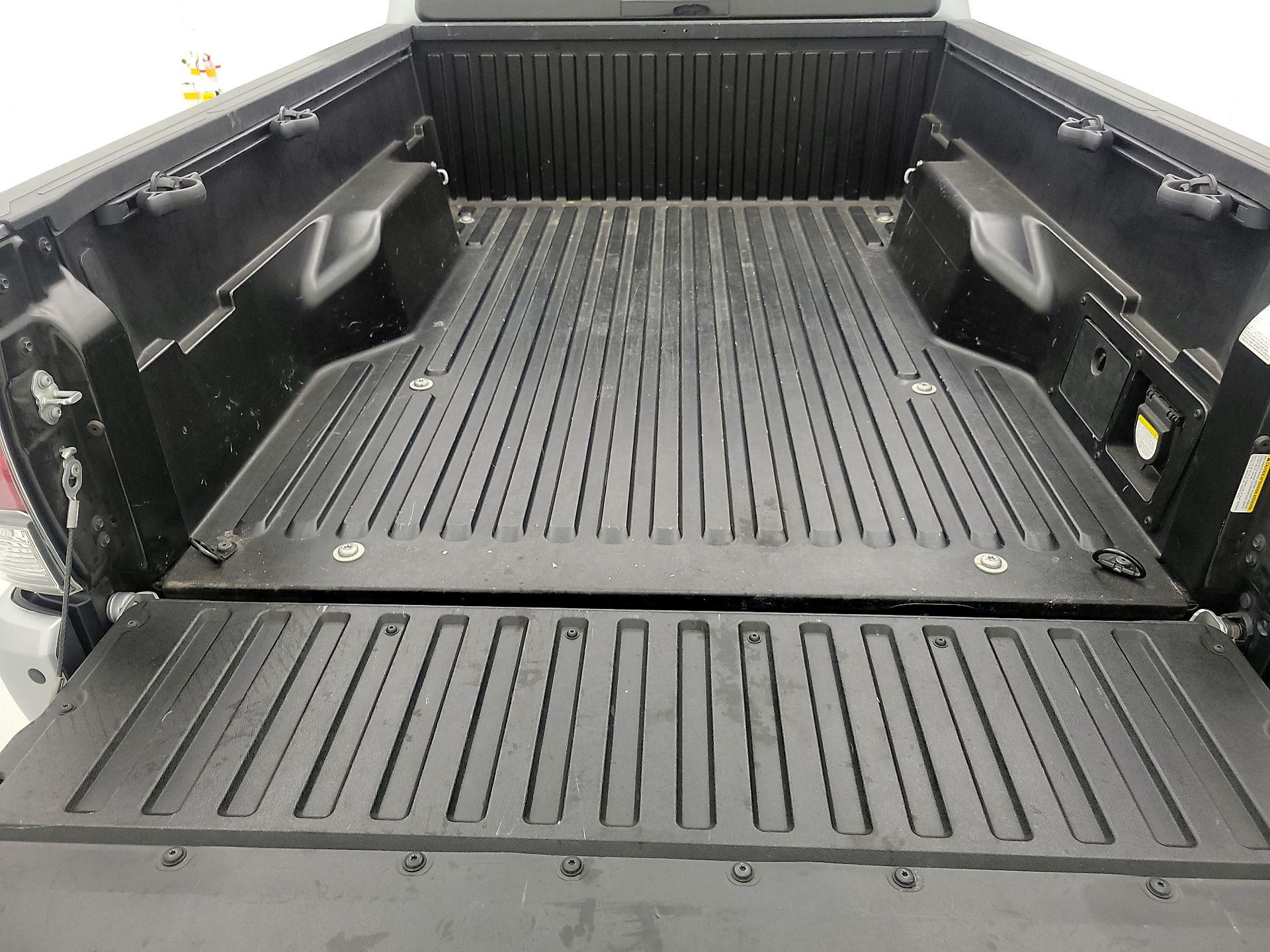 Thumbnail: 2023 Toyota Tacoma - 20