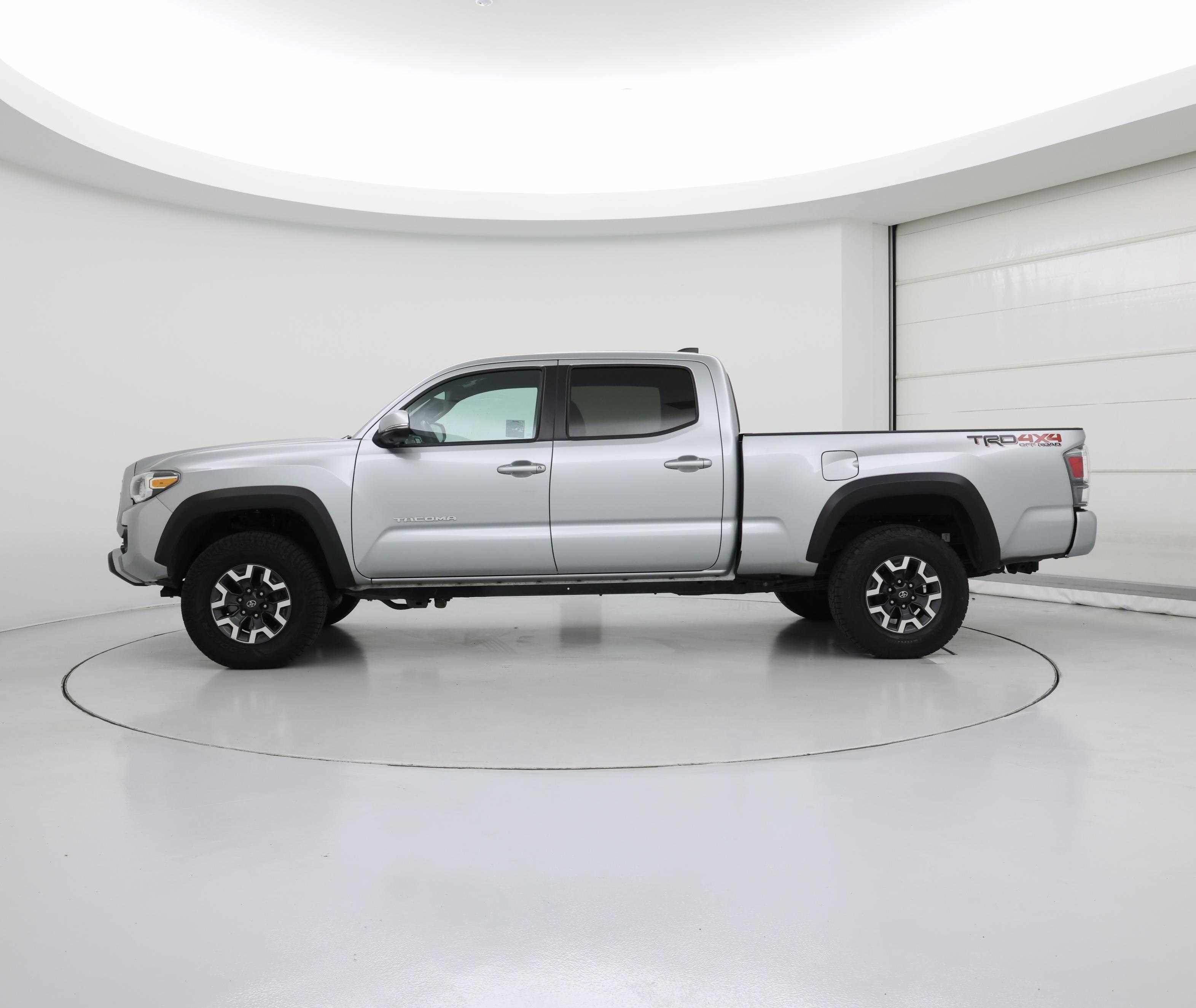 Thumbnail: 2023 Toyota Tacoma - 3