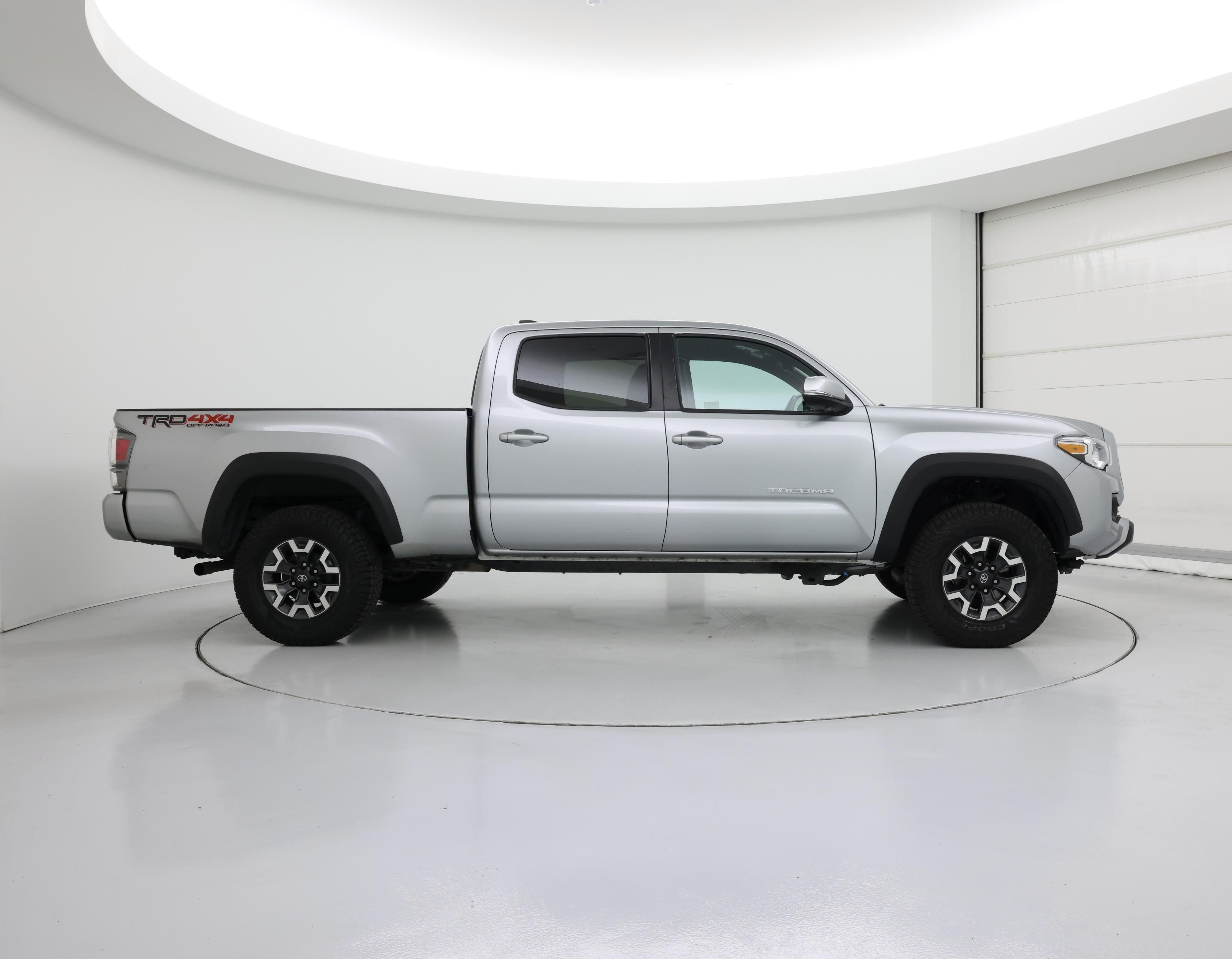 Thumbnail: 2023 Toyota Tacoma - 7