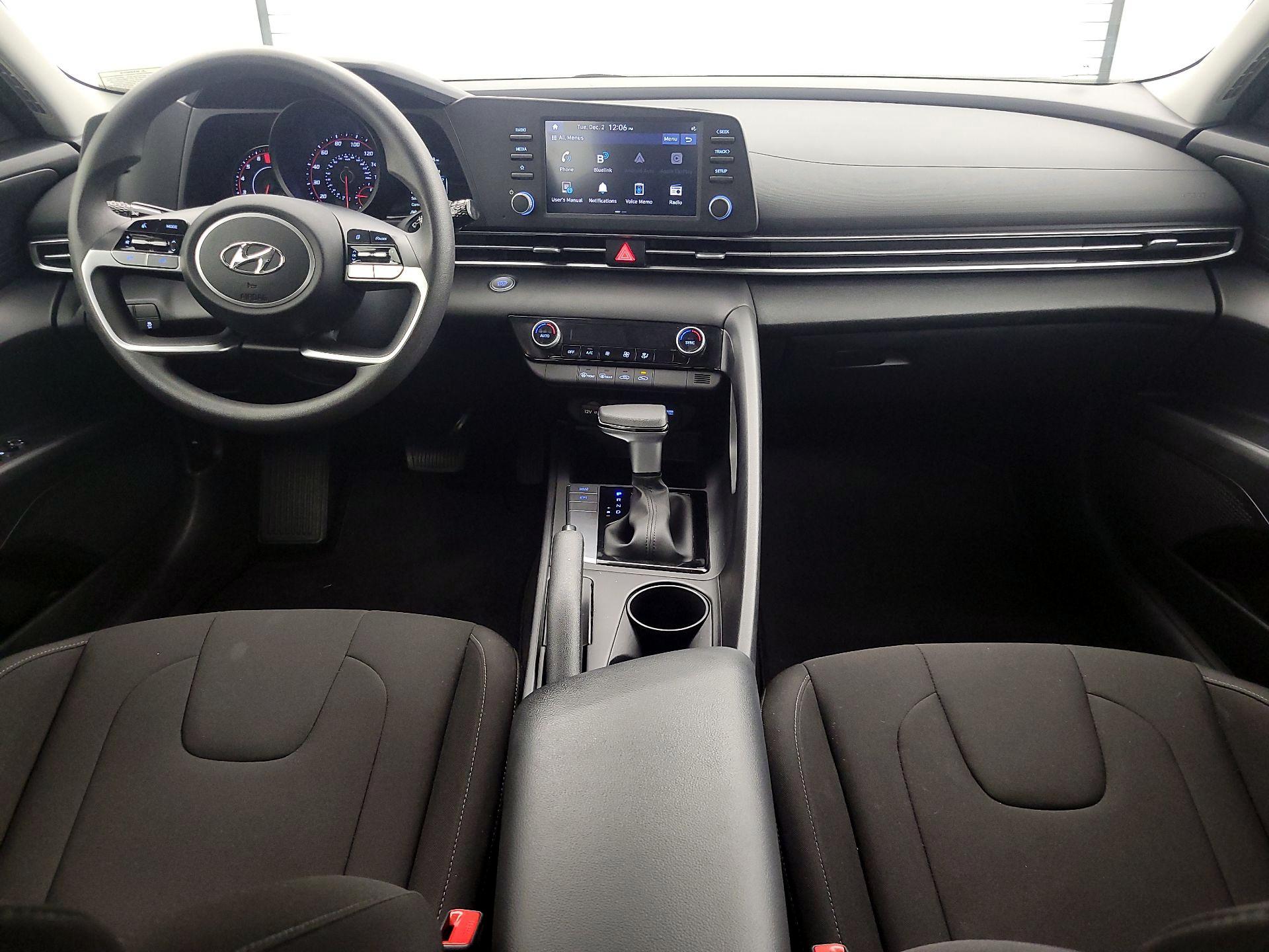 Thumbnail: 2023 Hyundai Elantra - 9