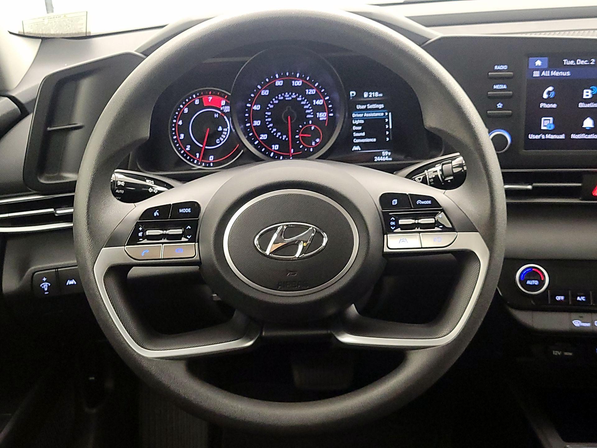 Thumbnail: 2023 Hyundai Elantra - 10