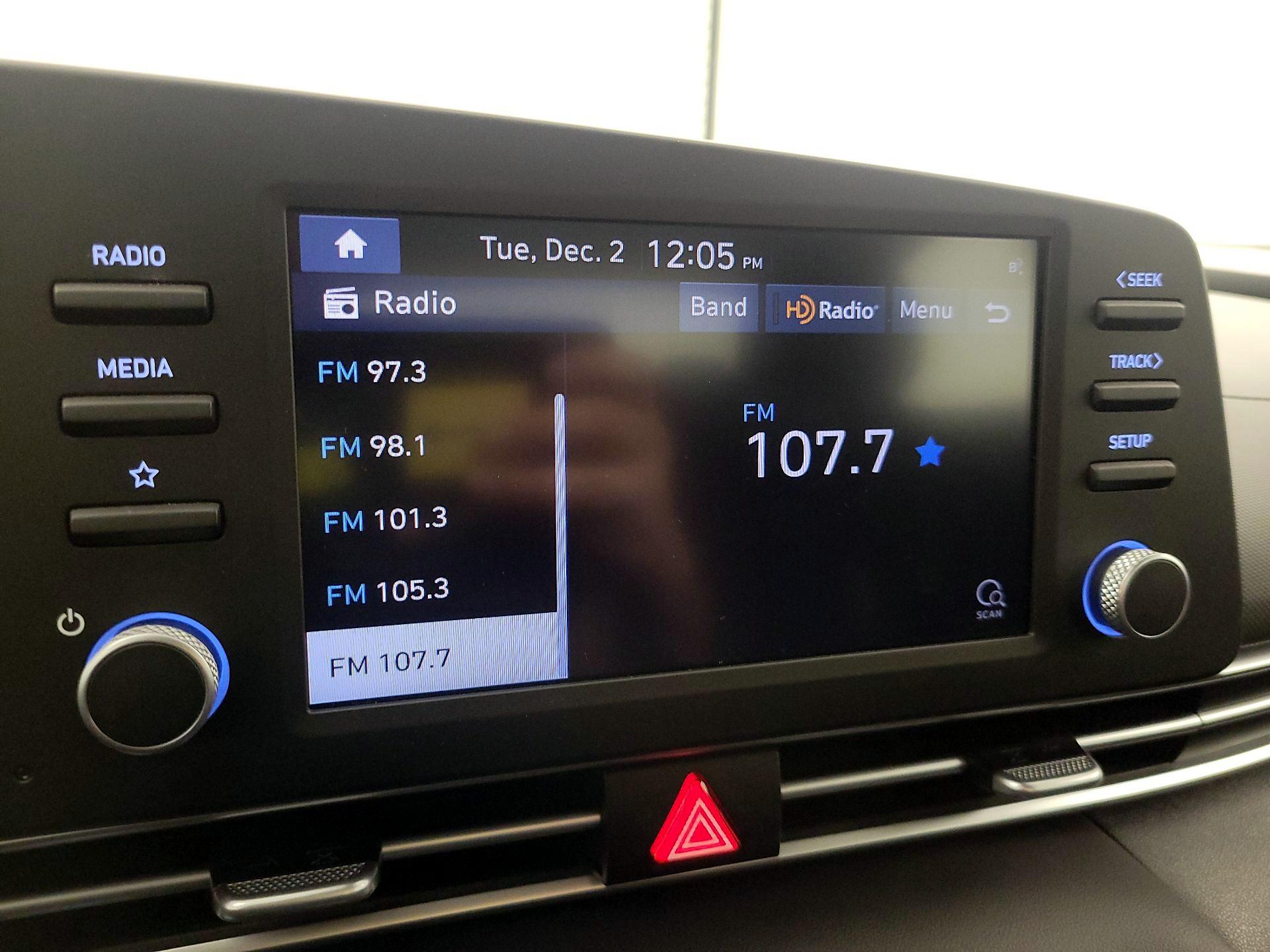 Thumbnail: 2023 Hyundai Elantra - 15