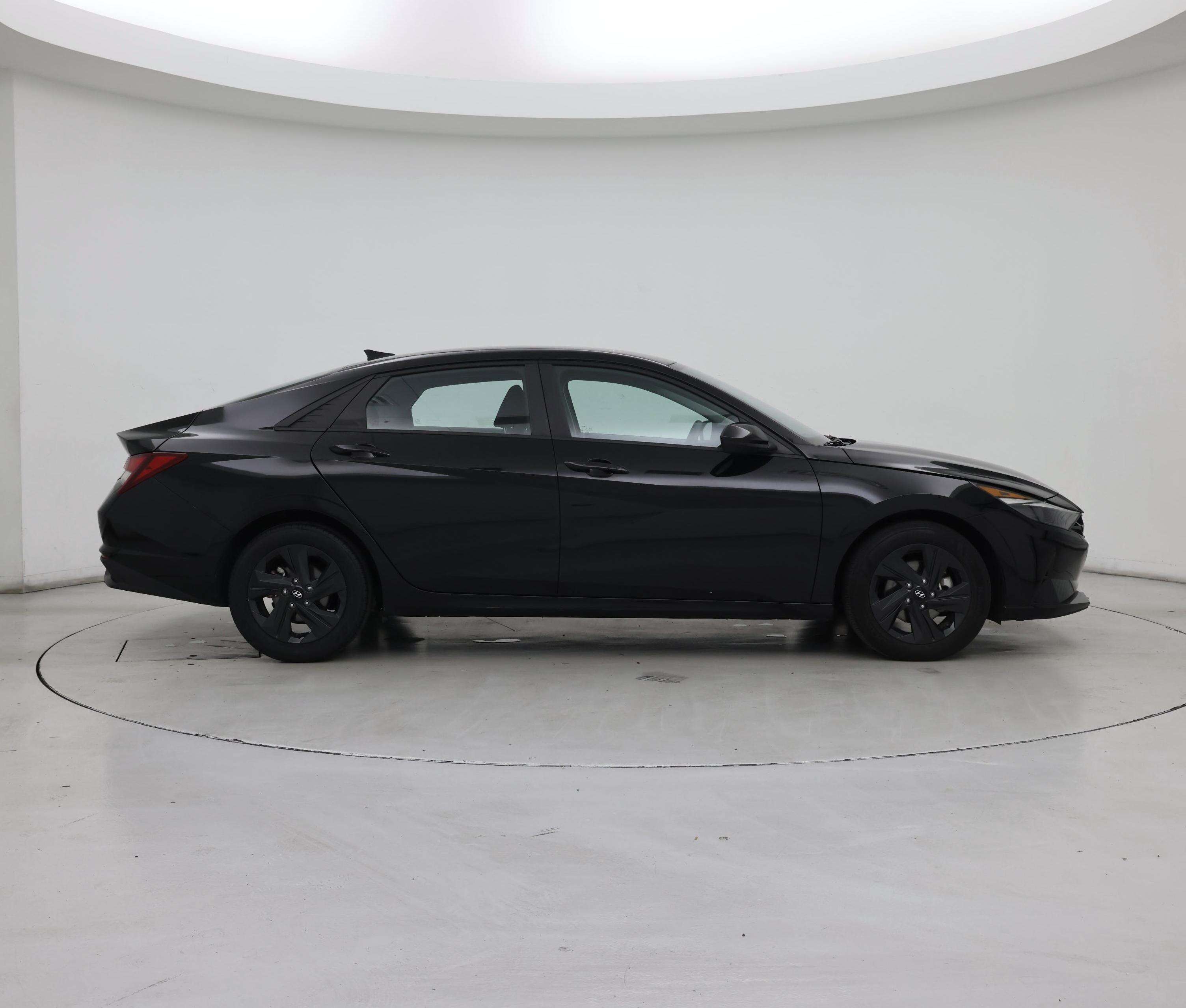 Thumbnail: 2023 Hyundai Elantra - 7