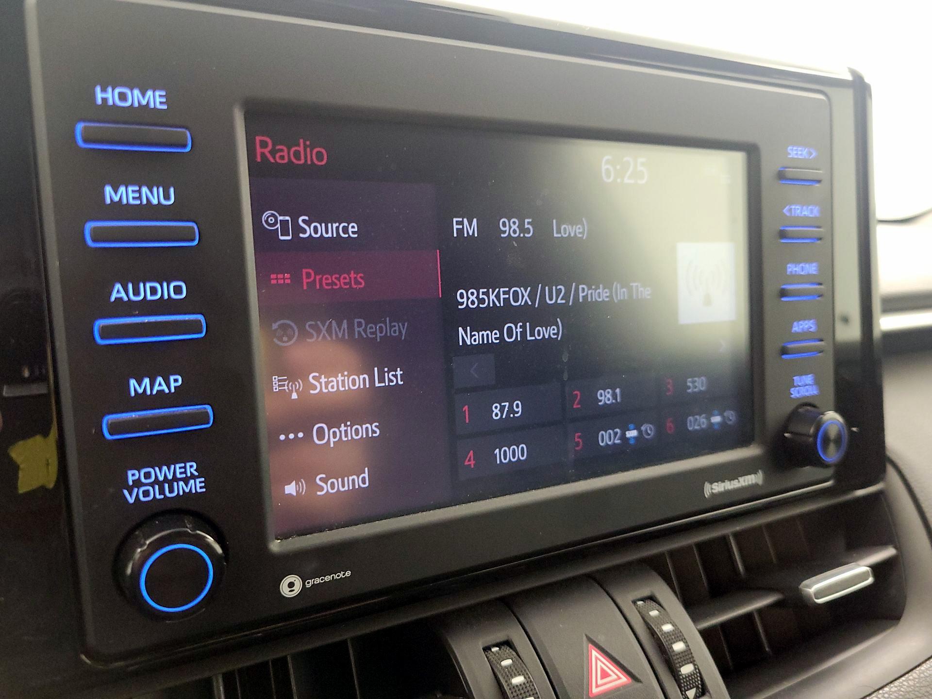 Thumbnail: 2021 Toyota RAV4 - 15