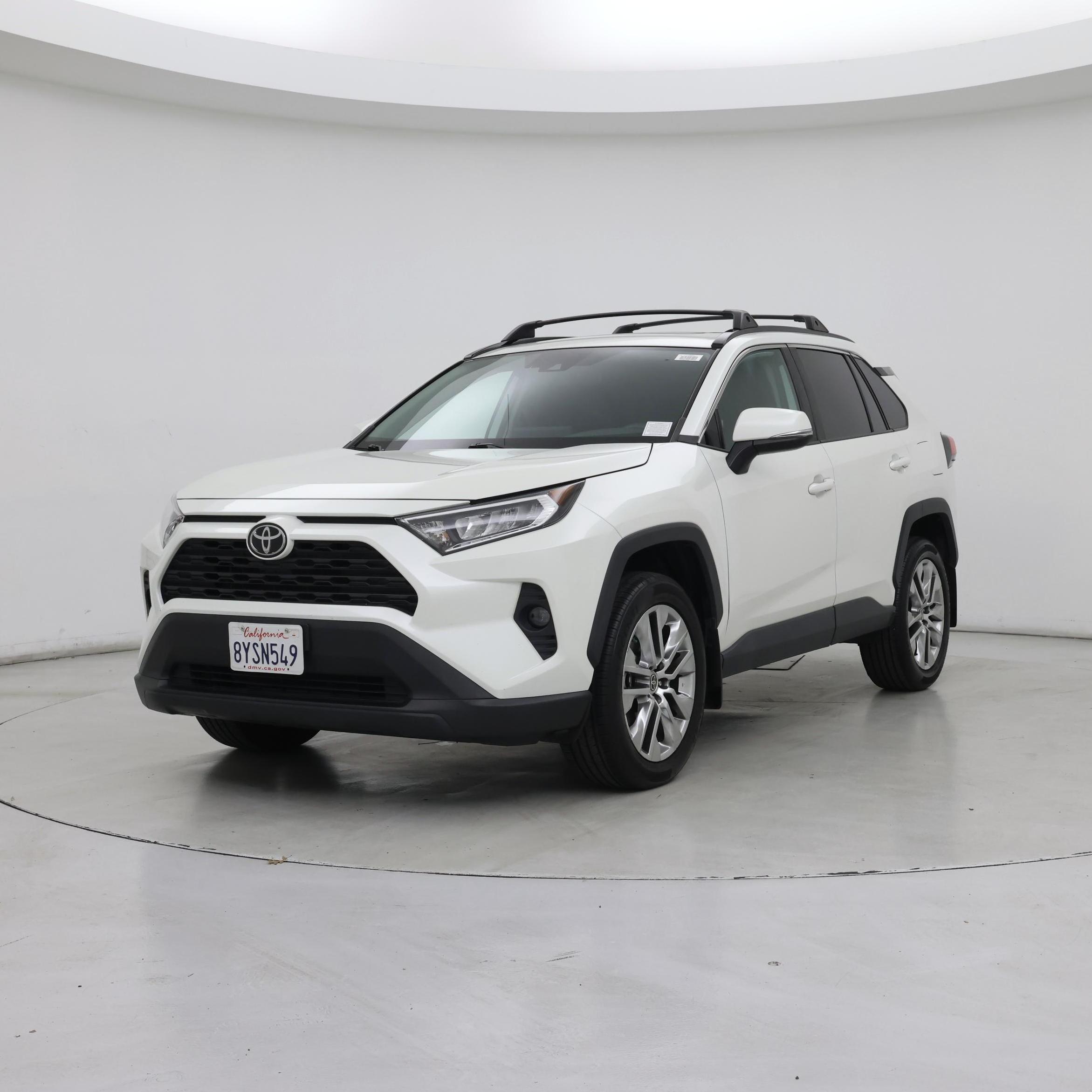 Thumbnail: 2021 Toyota RAV4 - 4