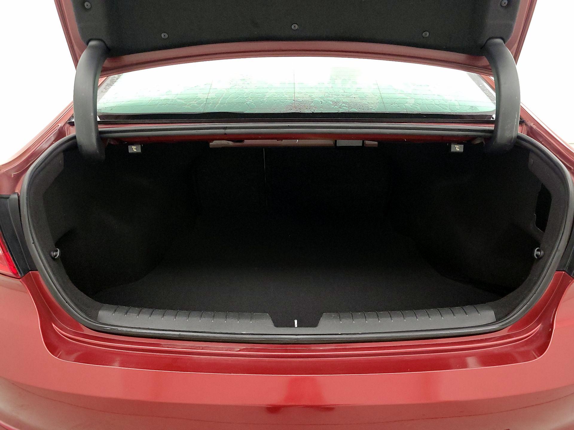 Thumbnail: 2015 Hyundai Sonata - 19