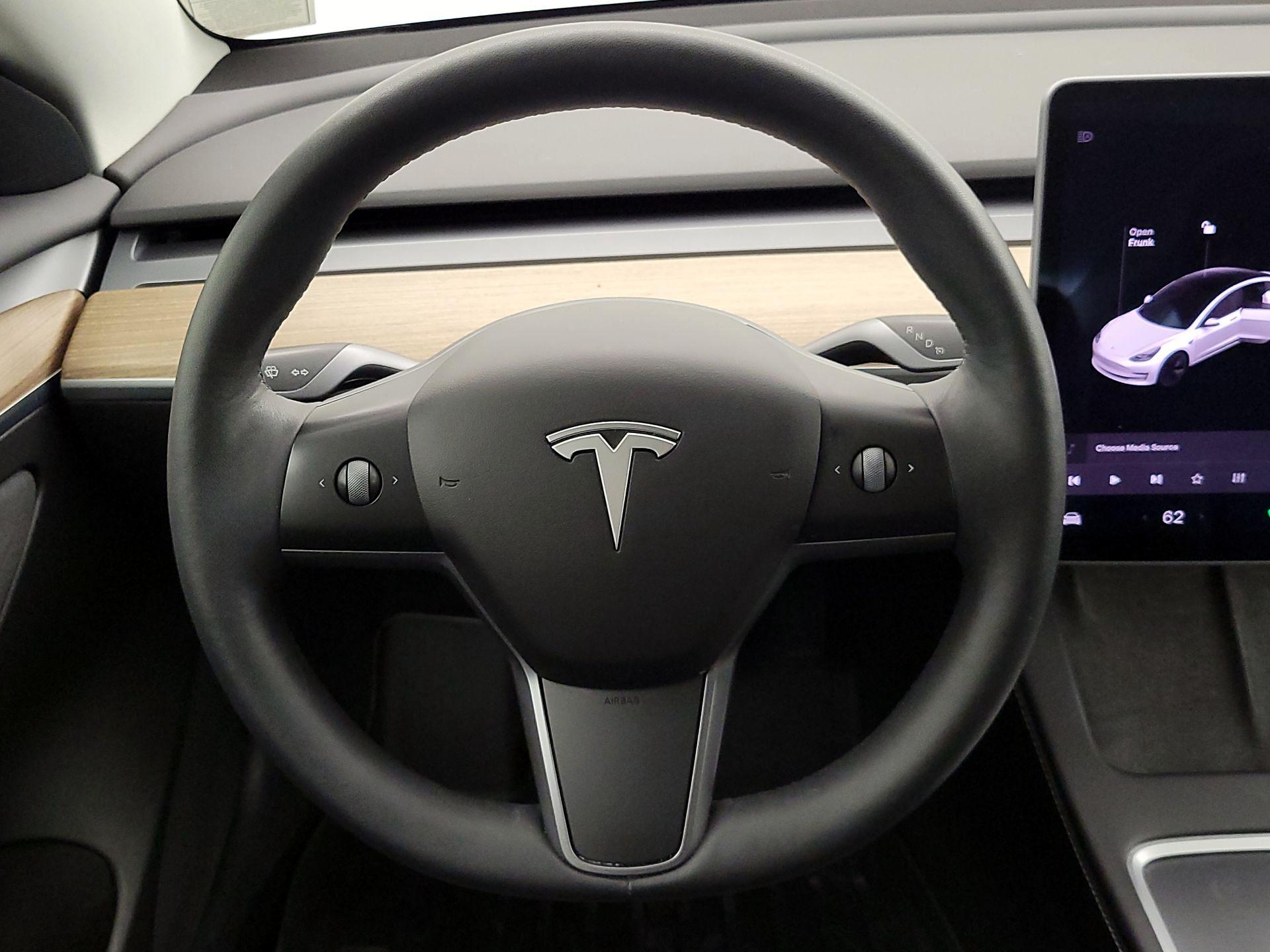 Thumbnail: 2022 Tesla Model 3 - 10