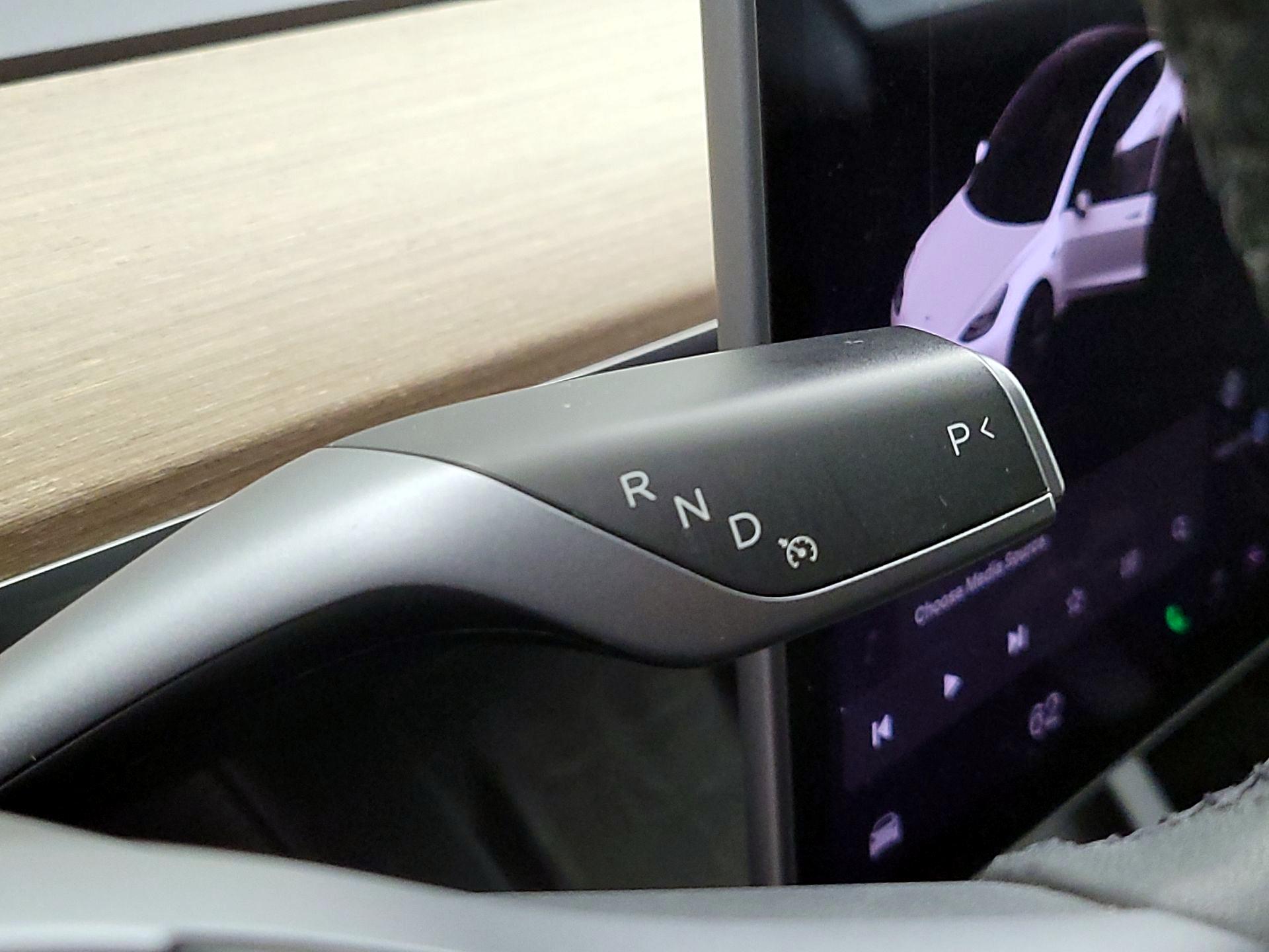 Thumbnail: 2022 Tesla Model 3 - 17