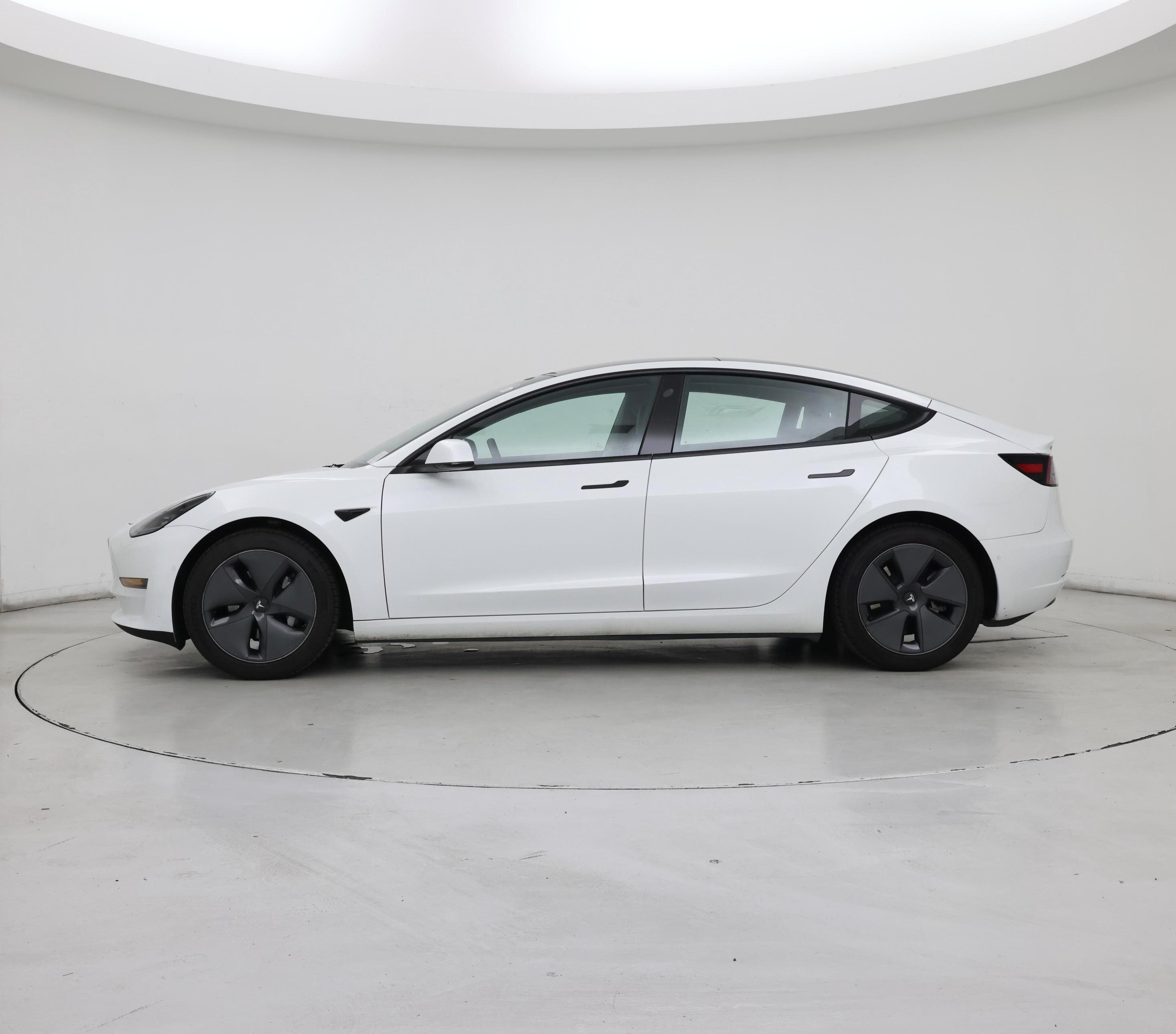 Thumbnail: 2022 Tesla Model 3 - 3