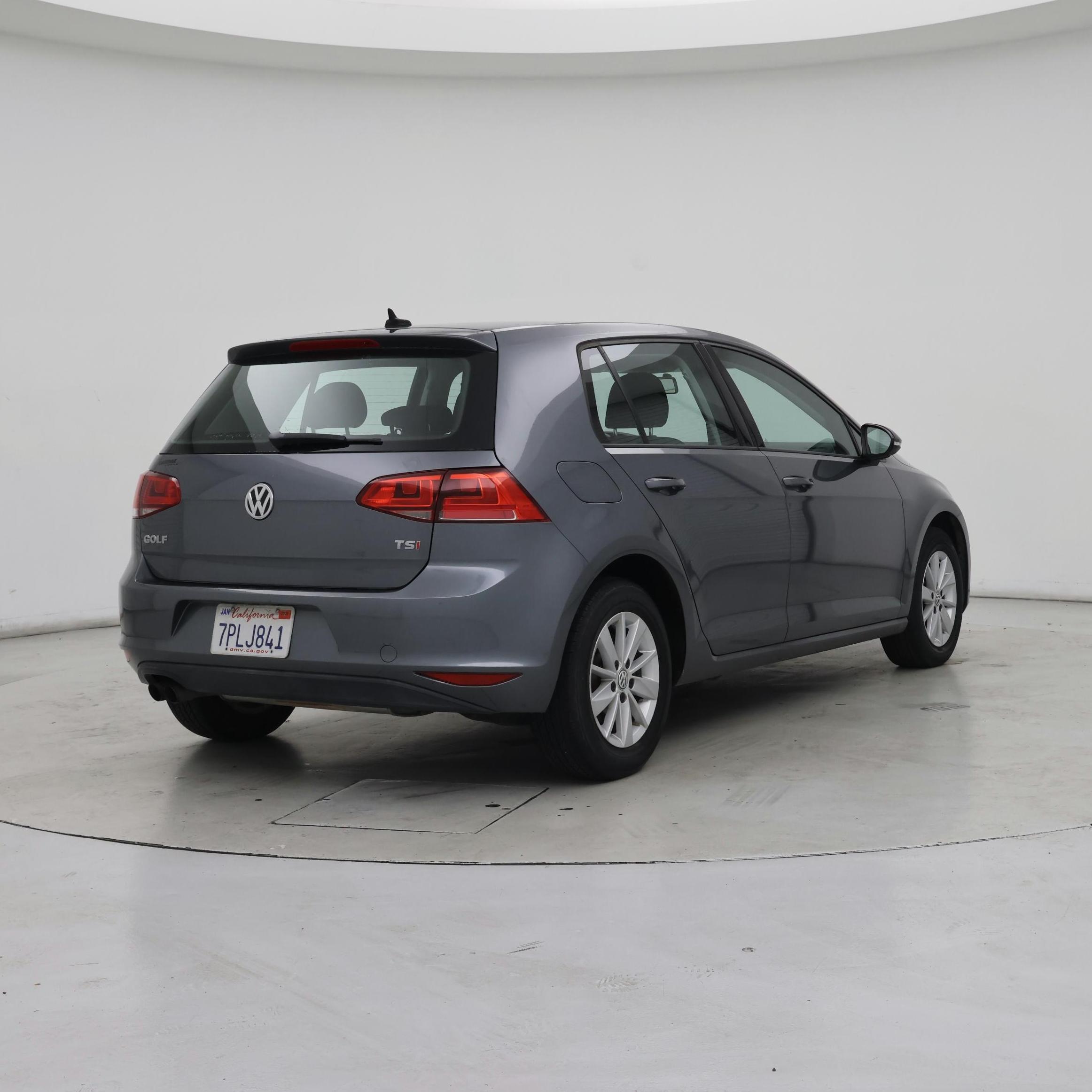 Thumbnail: 2016 Volkswagen Golf - 8