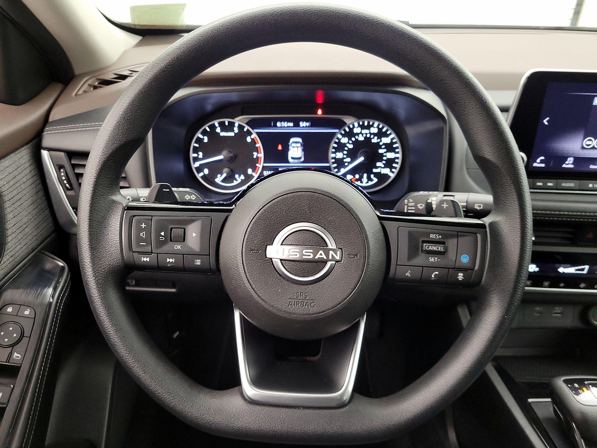 Thumbnail: 2023 Nissan Rogue - 10