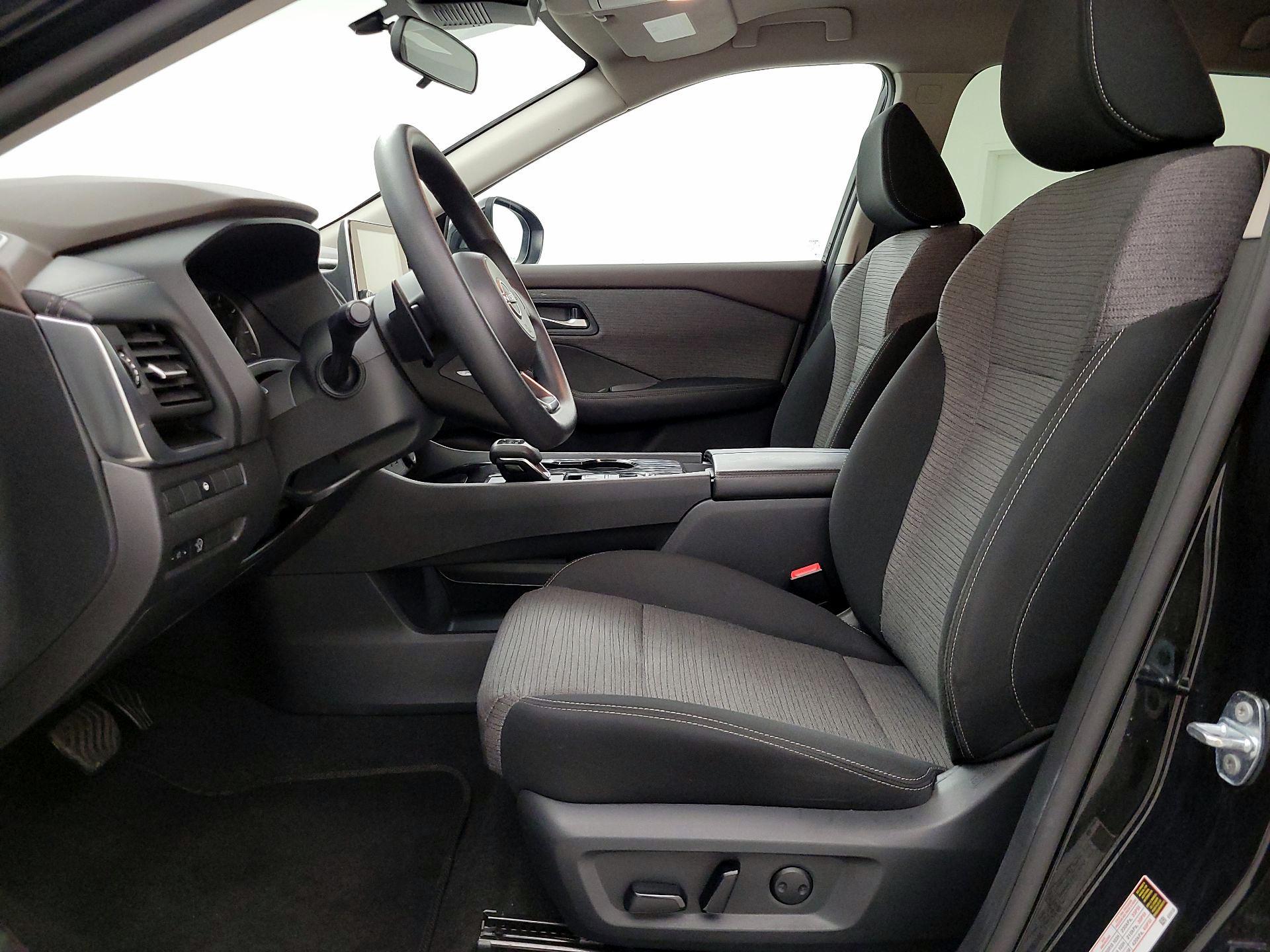 Thumbnail: 2023 Nissan Rogue - 11