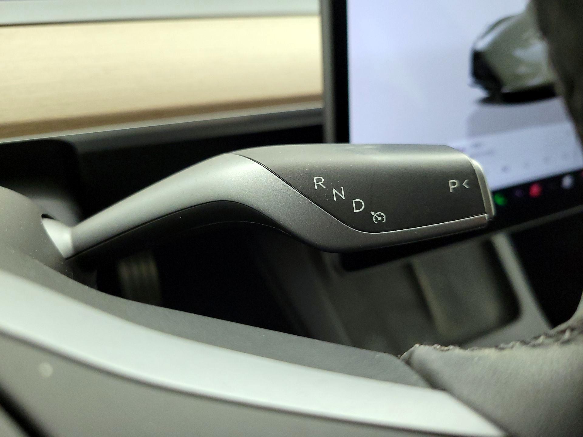 Thumbnail: 2023 Tesla Model 3 - 17