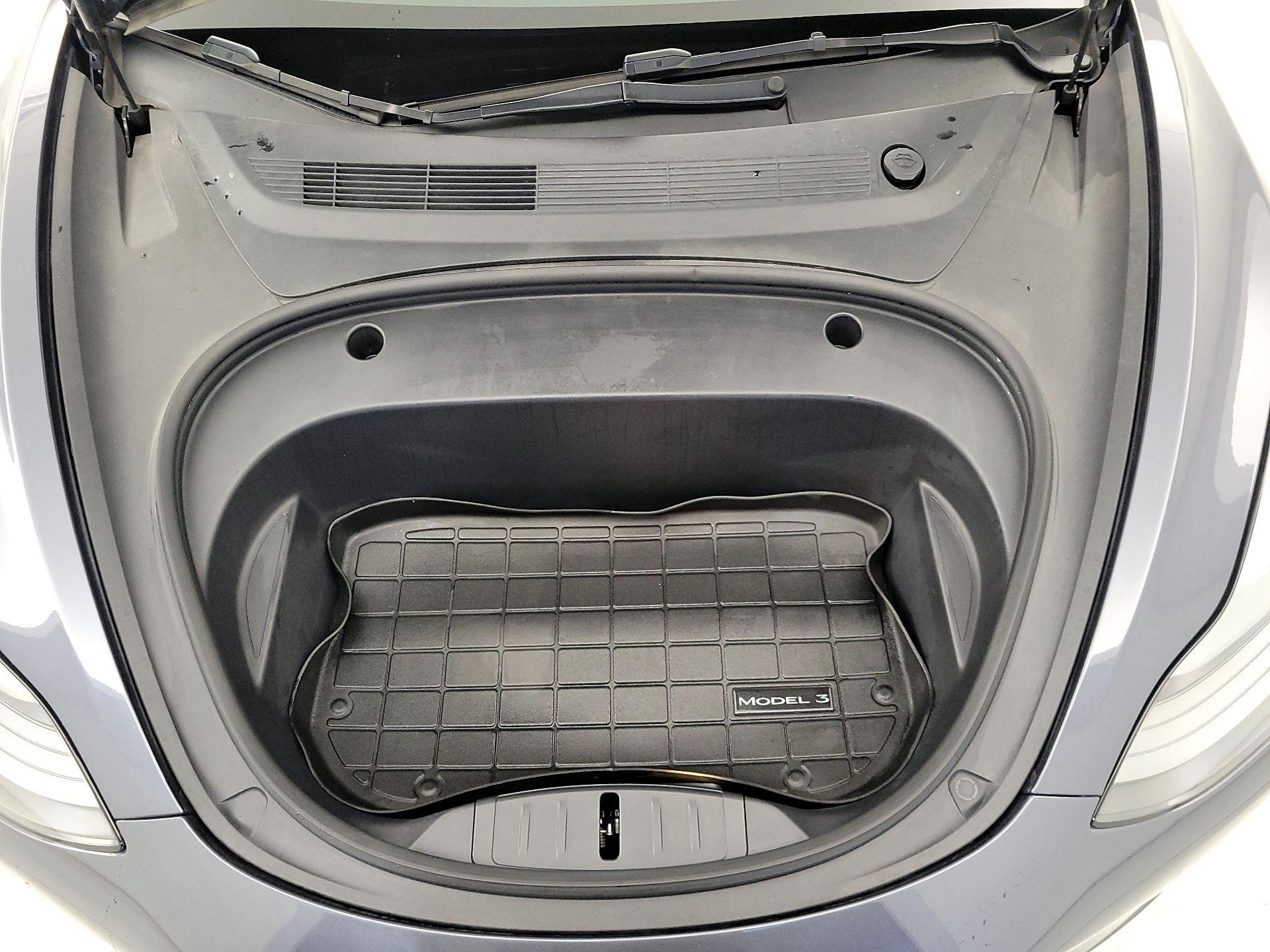 Thumbnail: 2023 Tesla Model 3 - 20