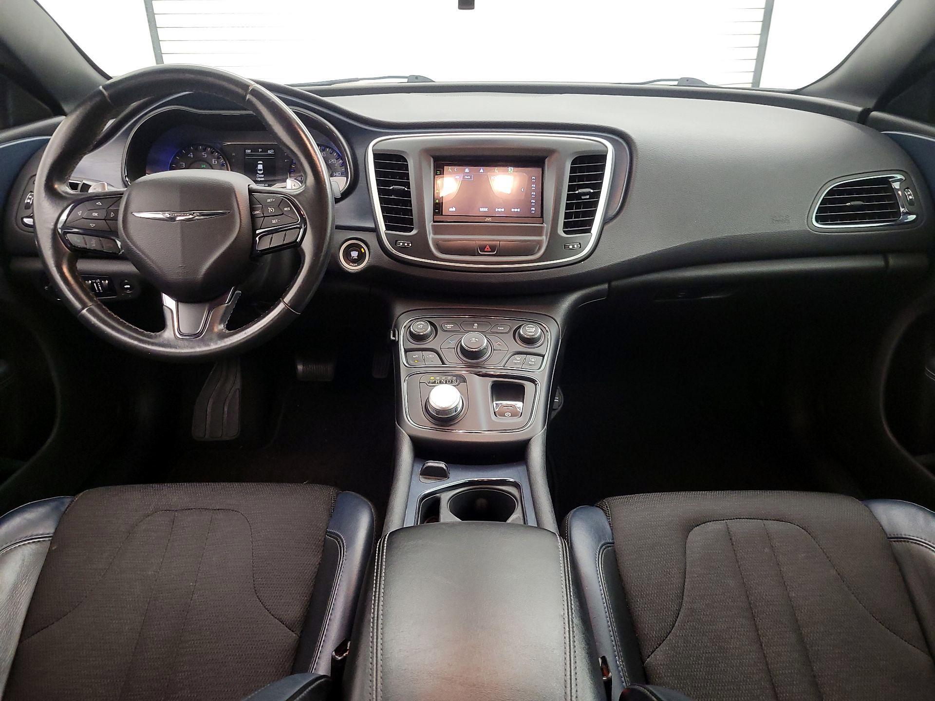 Thumbnail: 2015 Chrysler 200 - 9
