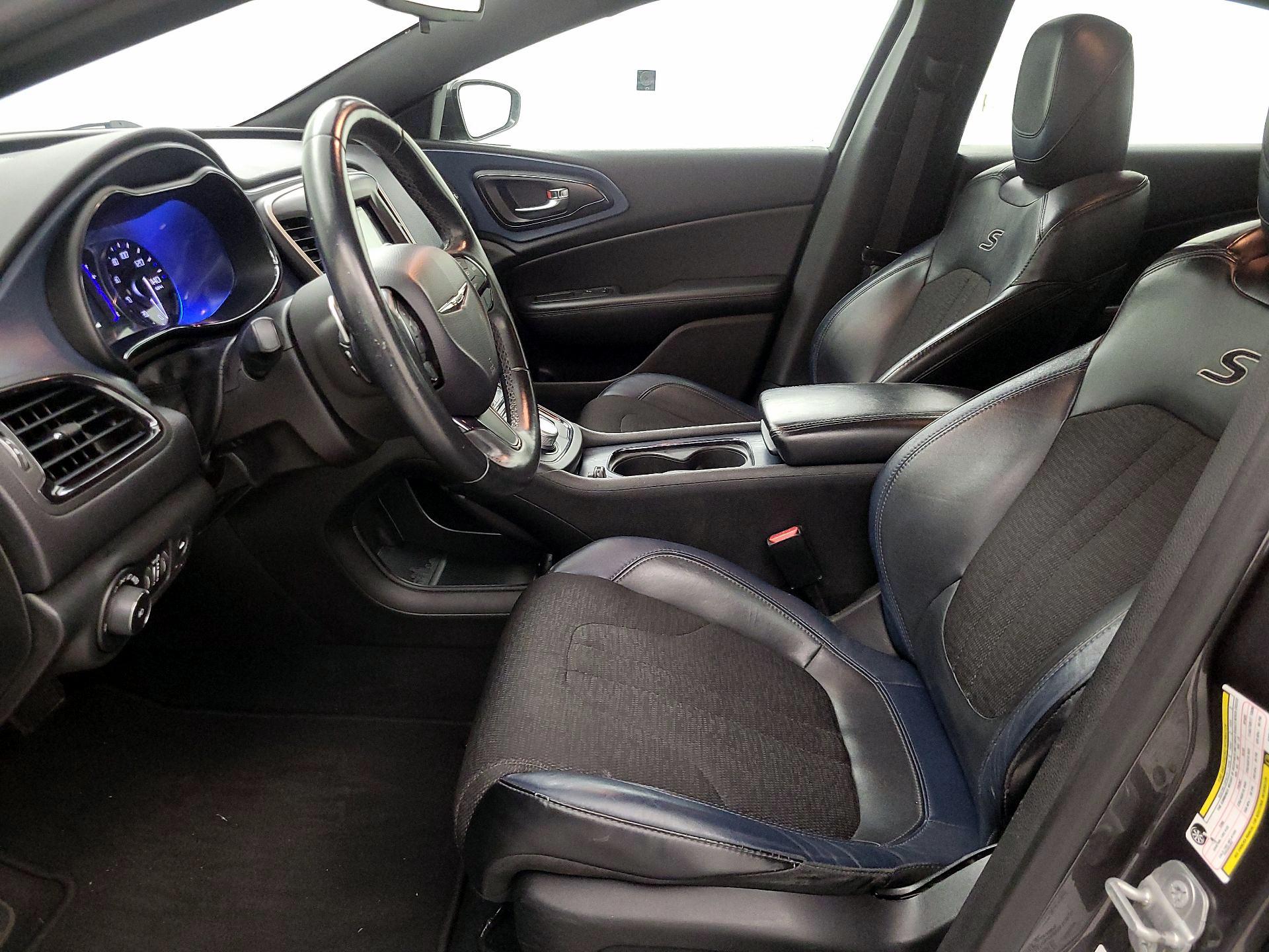 Thumbnail: 2015 Chrysler 200 - 11