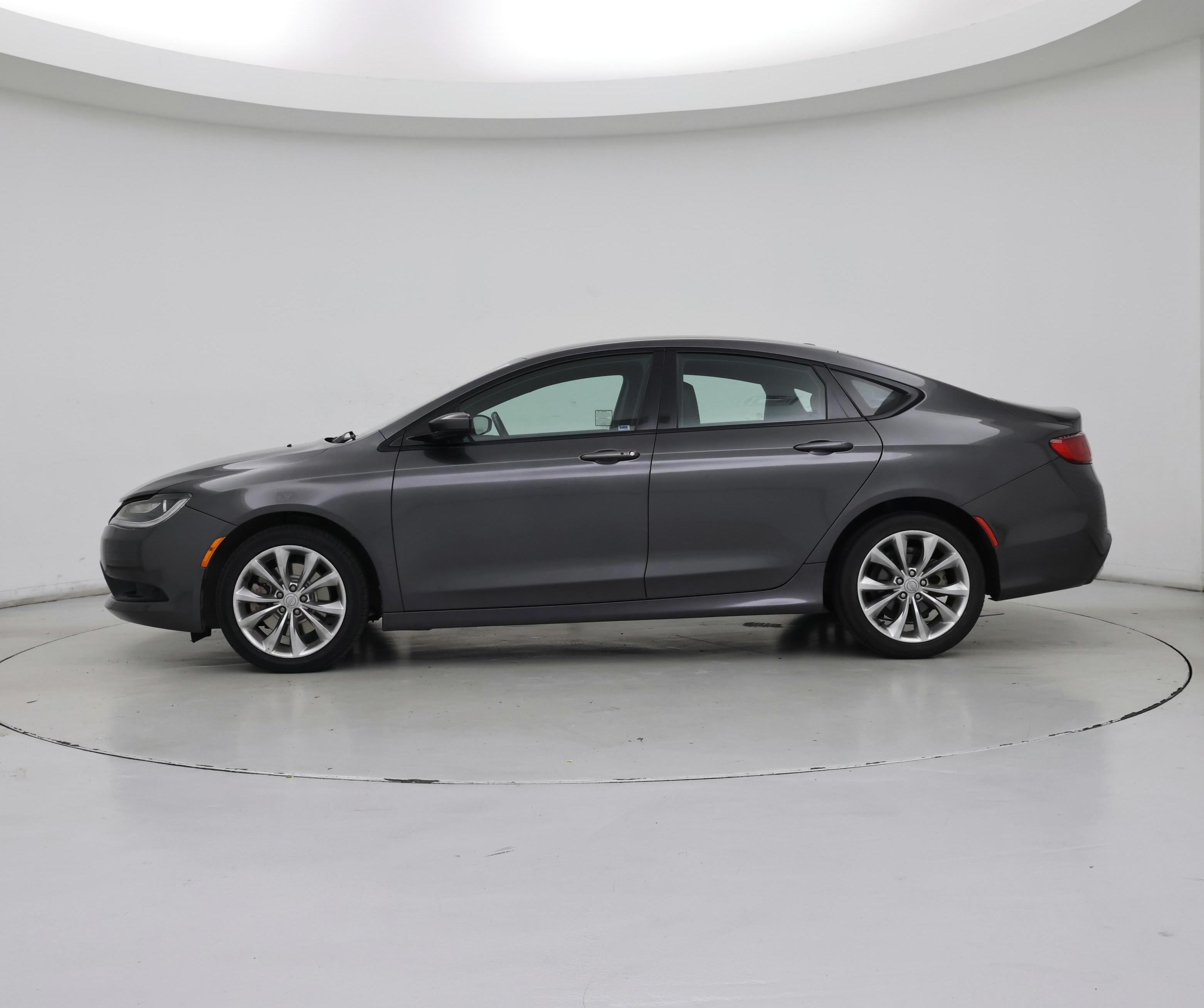 Thumbnail: 2015 Chrysler 200 - 3