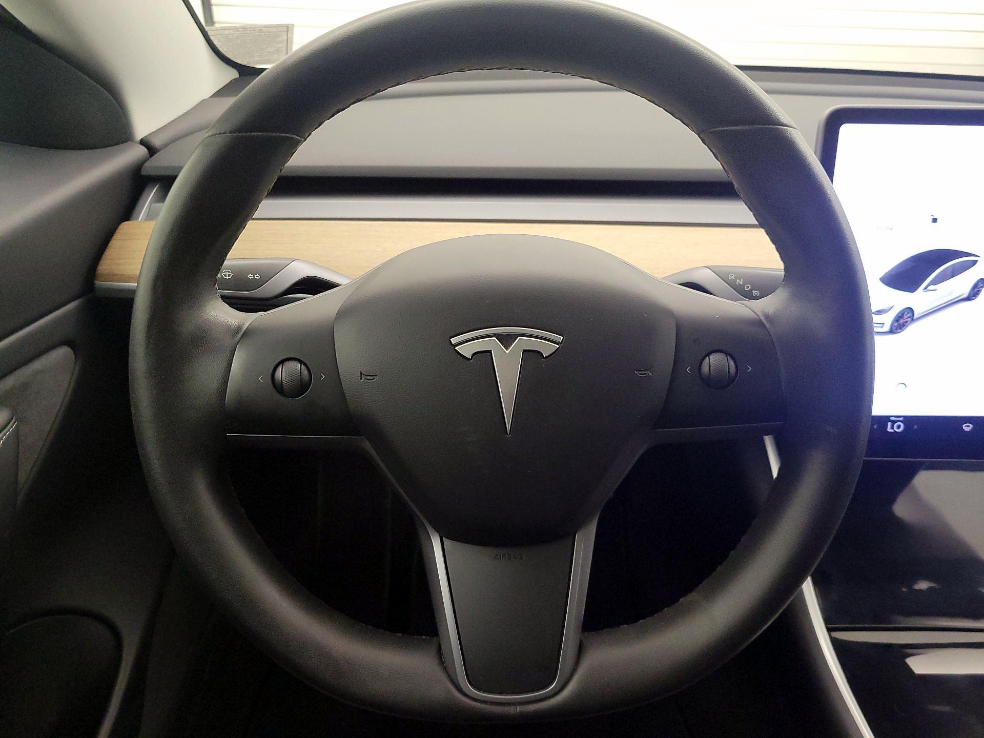 Thumbnail: 2020 Tesla Model 3 - 10