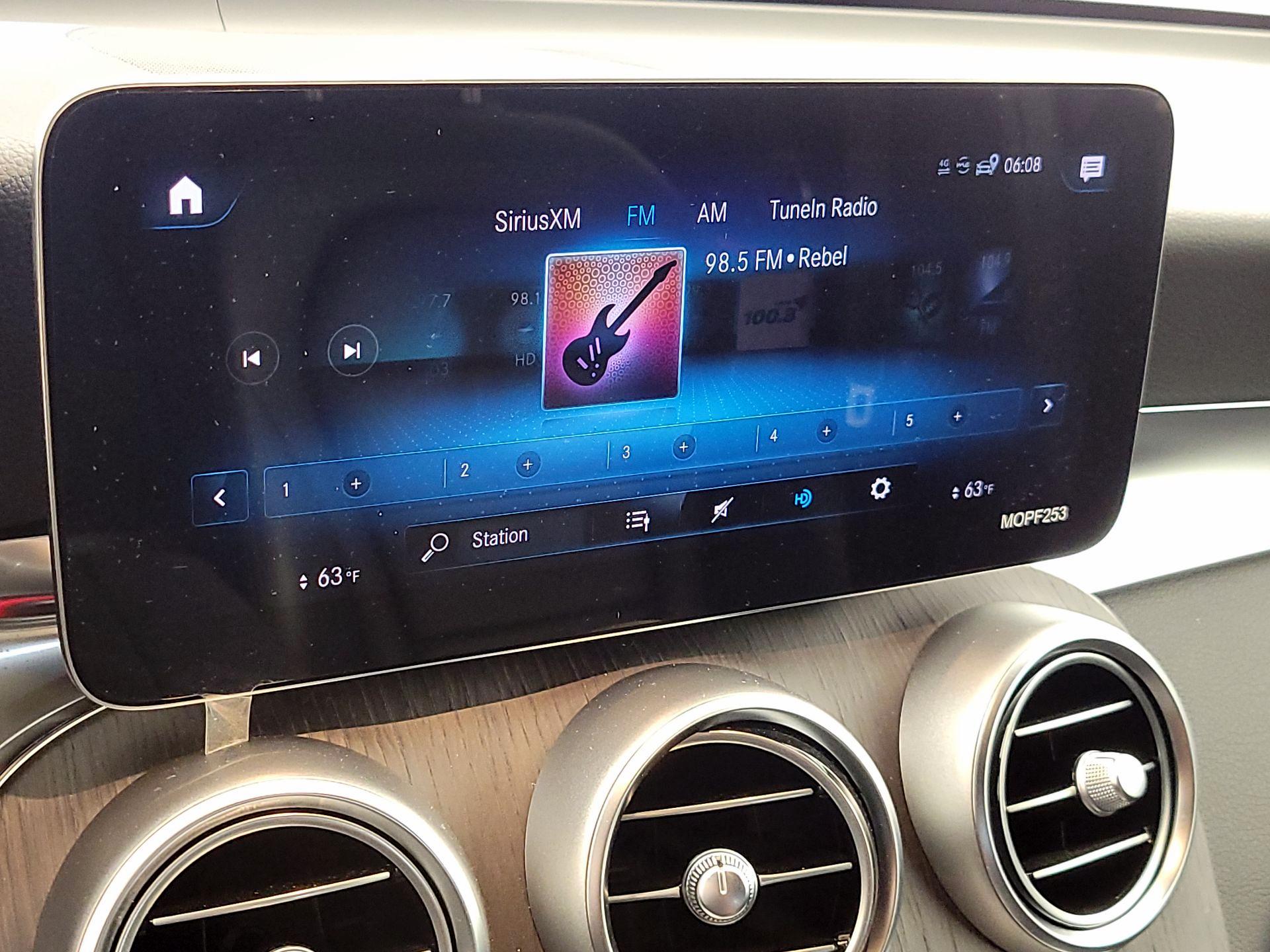 Thumbnail: 2022 Mercedes-Benz GLC - 15