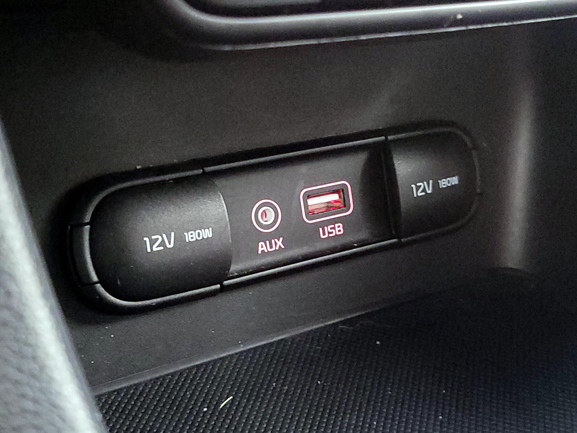 Thumbnail: 2018 Kia Sportage - 18