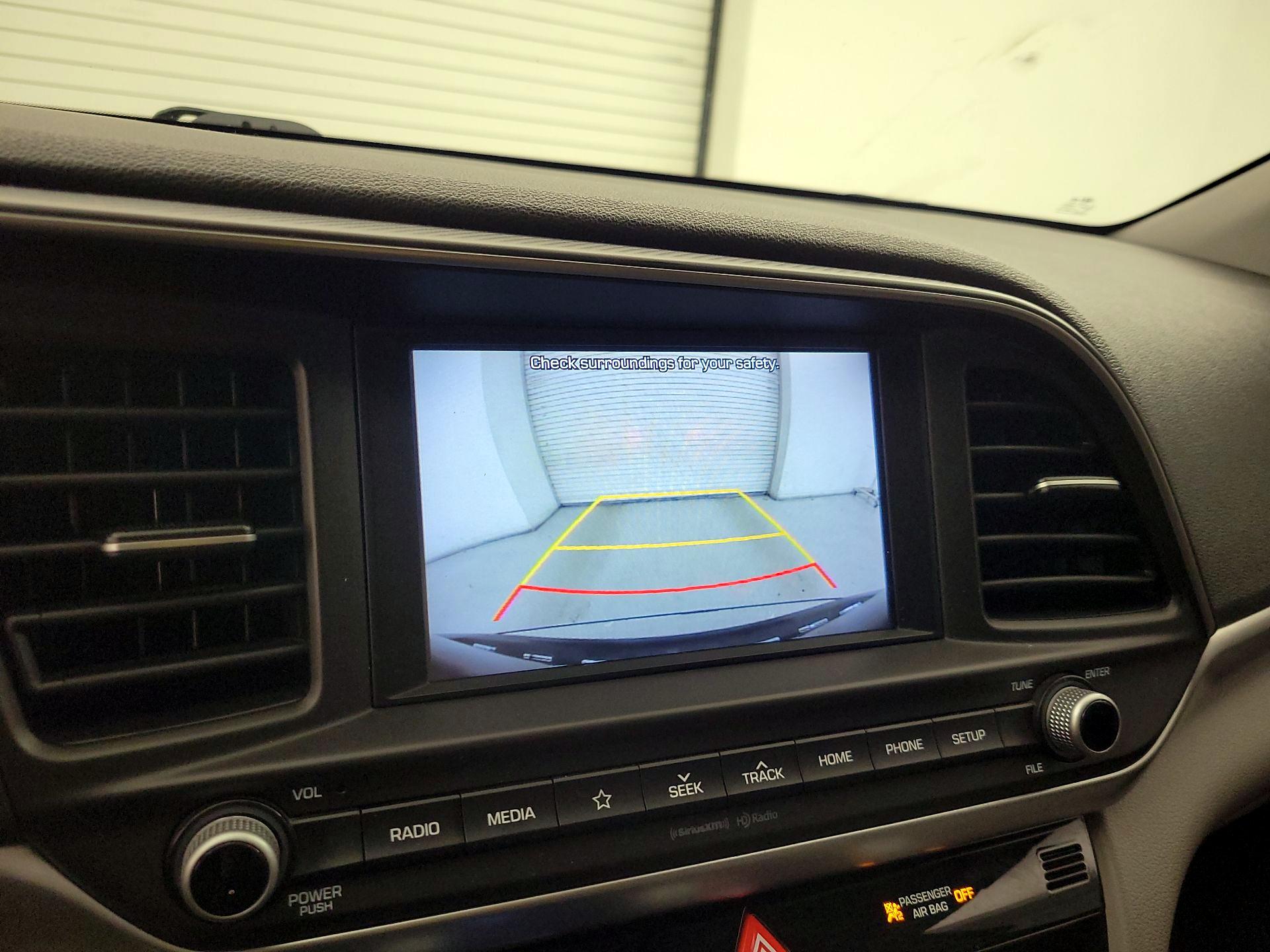 Thumbnail: 2020 Hyundai Elantra - 14