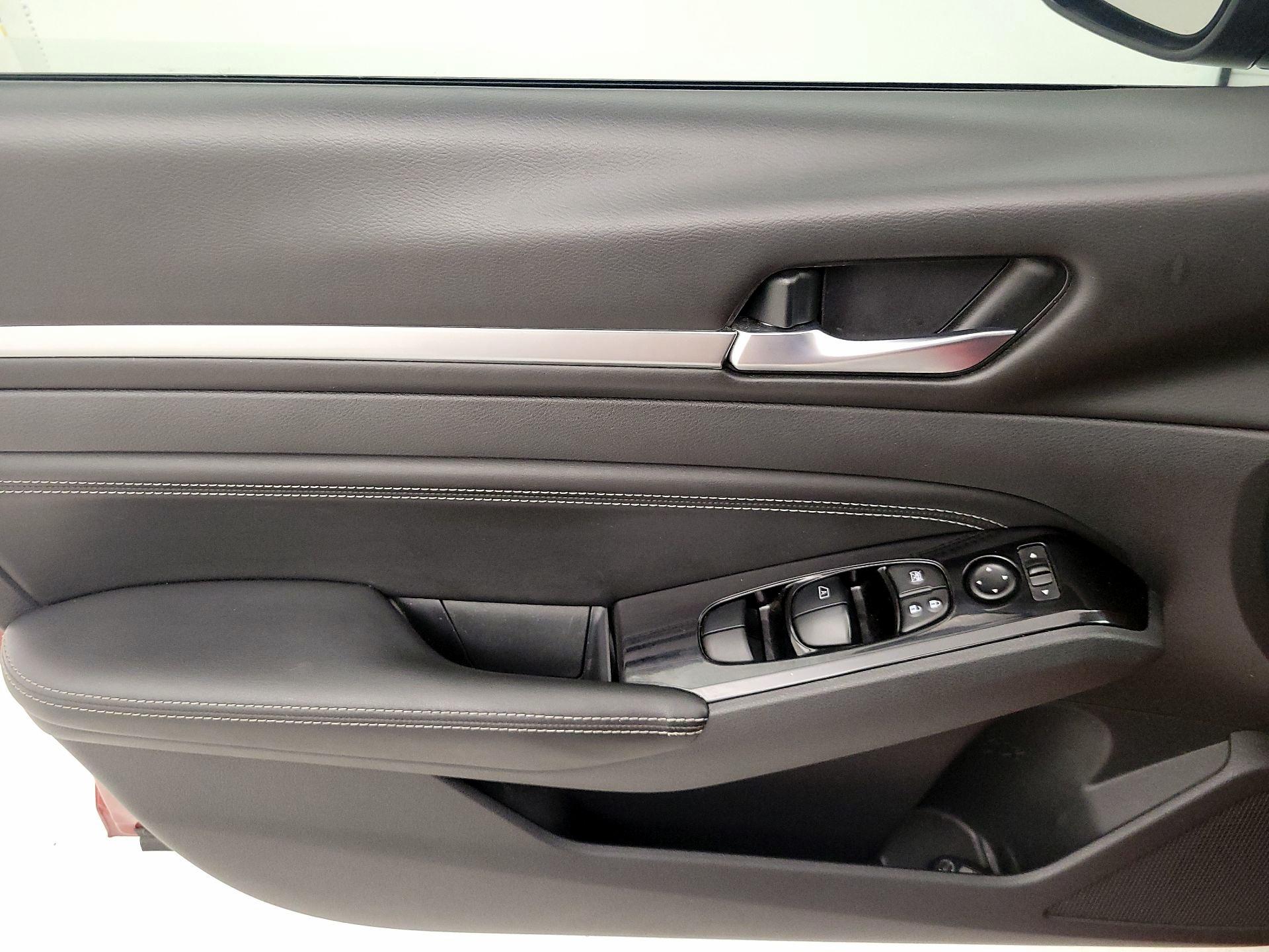 Thumbnail: 2021 Nissan Altima - 12