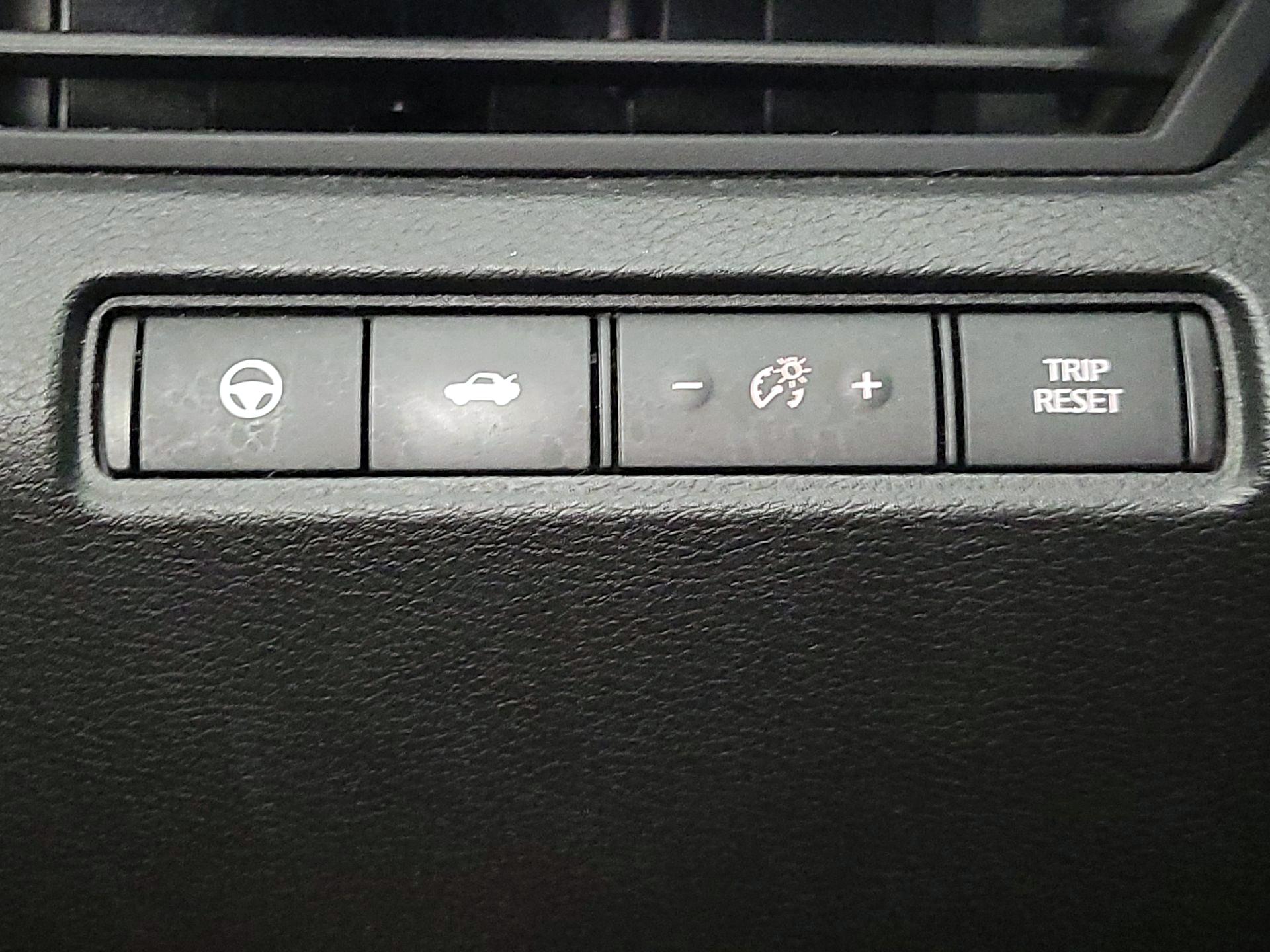 Thumbnail: 2021 Nissan Altima - 13