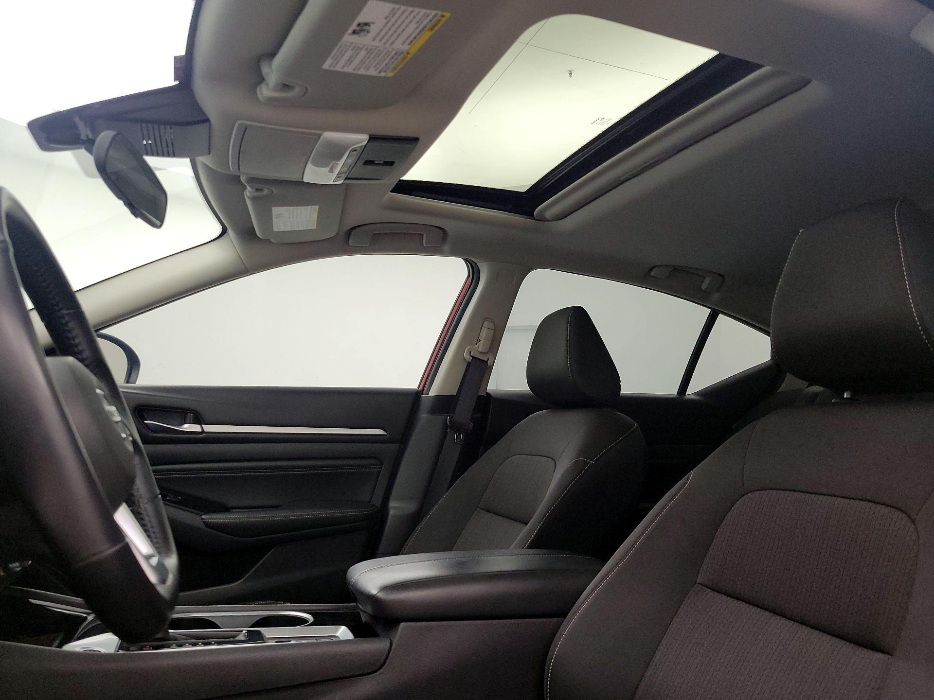 Thumbnail: 2021 Nissan Altima - 19