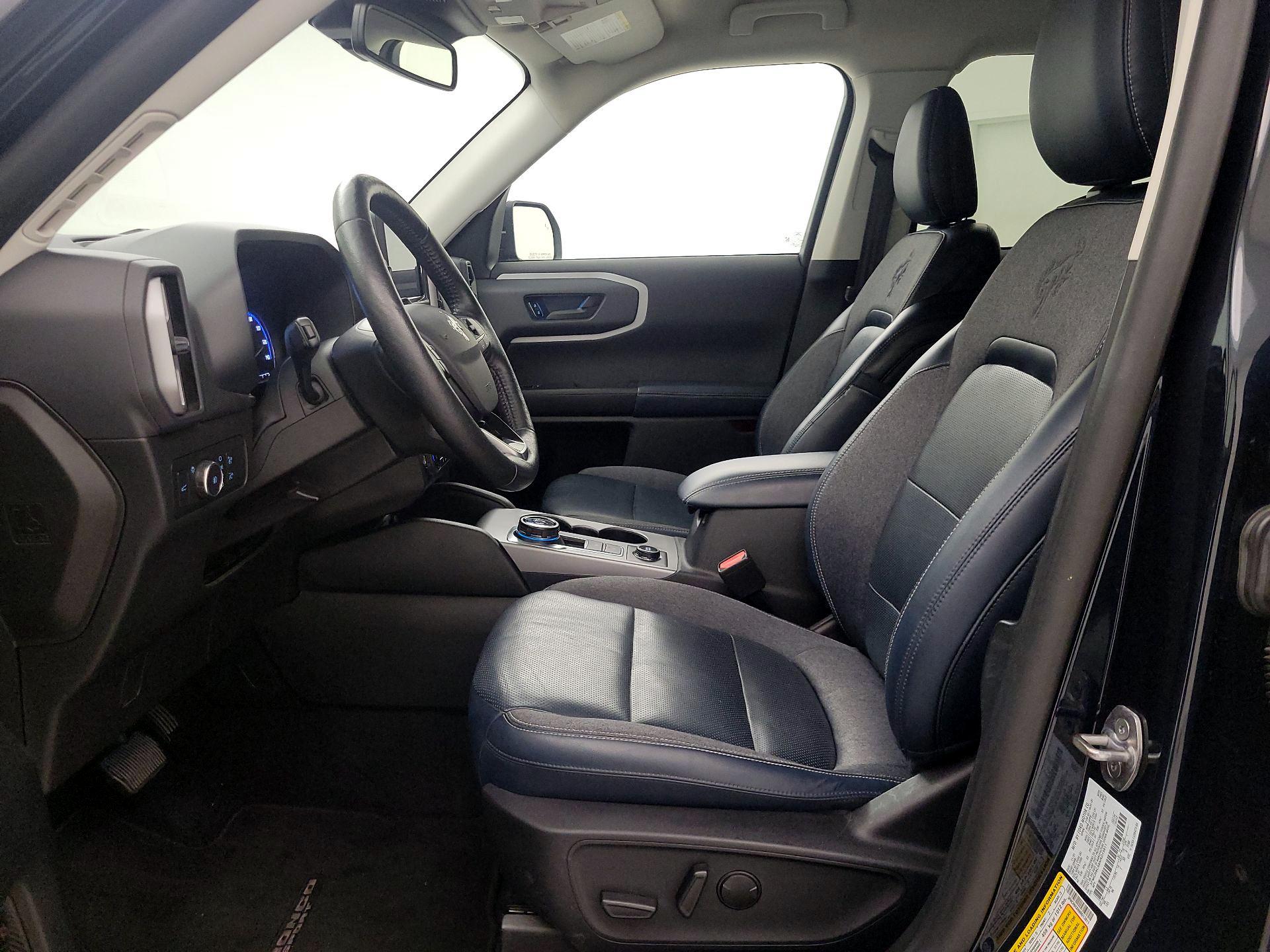 Thumbnail: 2022 Ford Bronco Sport - 11