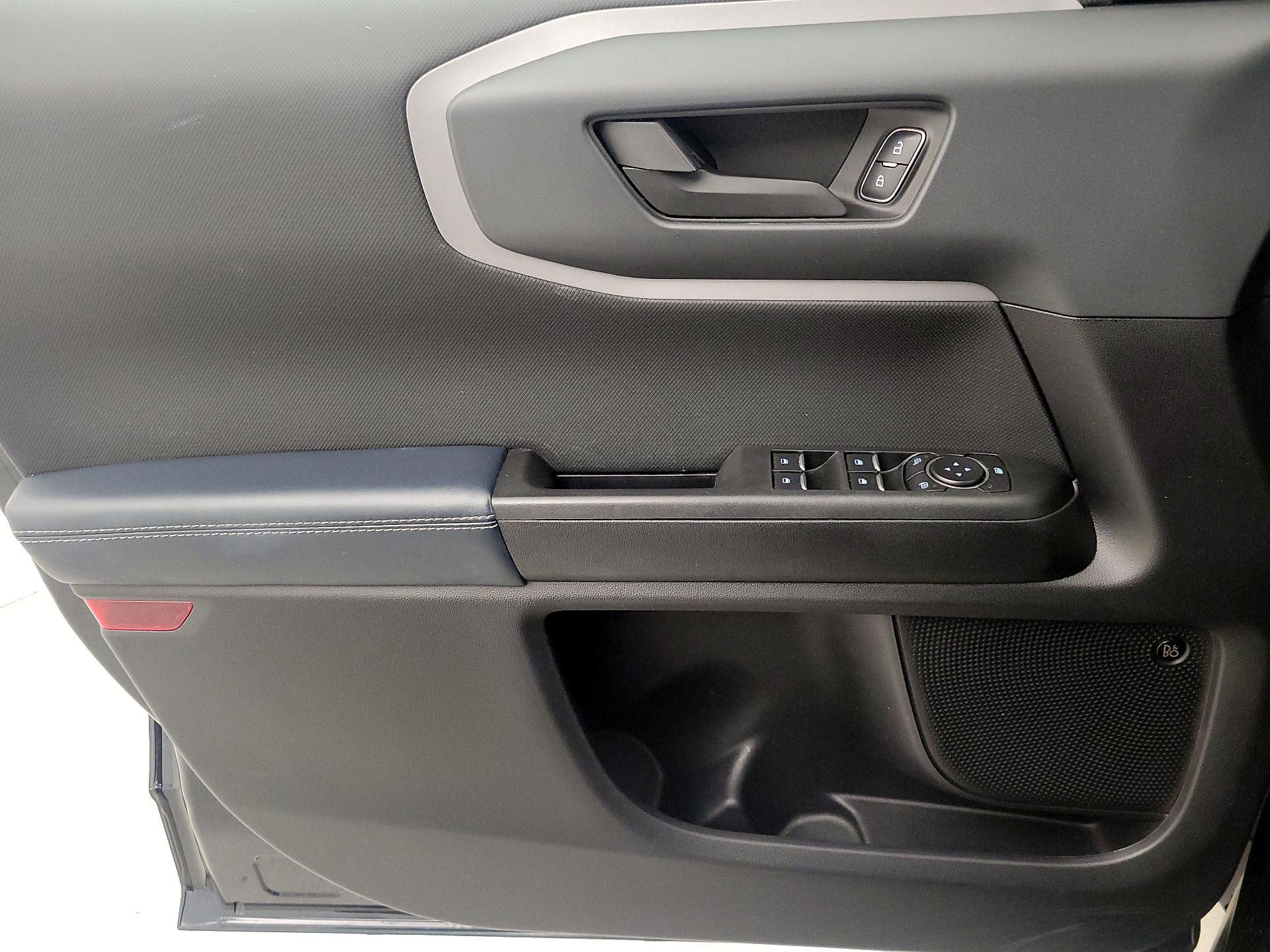 Thumbnail: 2022 Ford Bronco Sport - 12