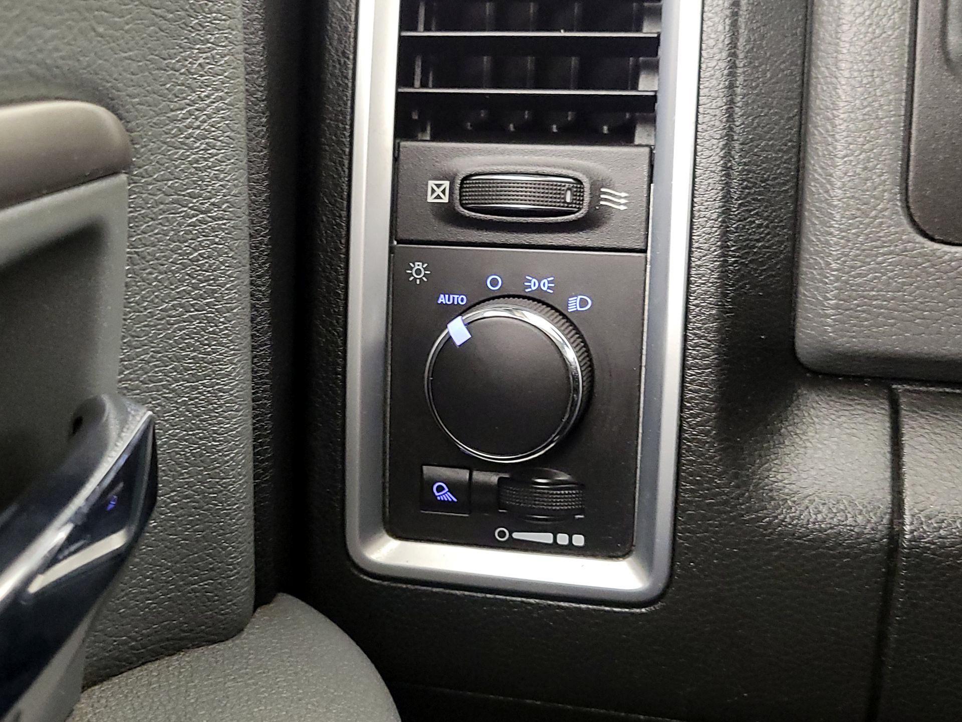 Thumbnail: 2016 RAM 3500 - 13