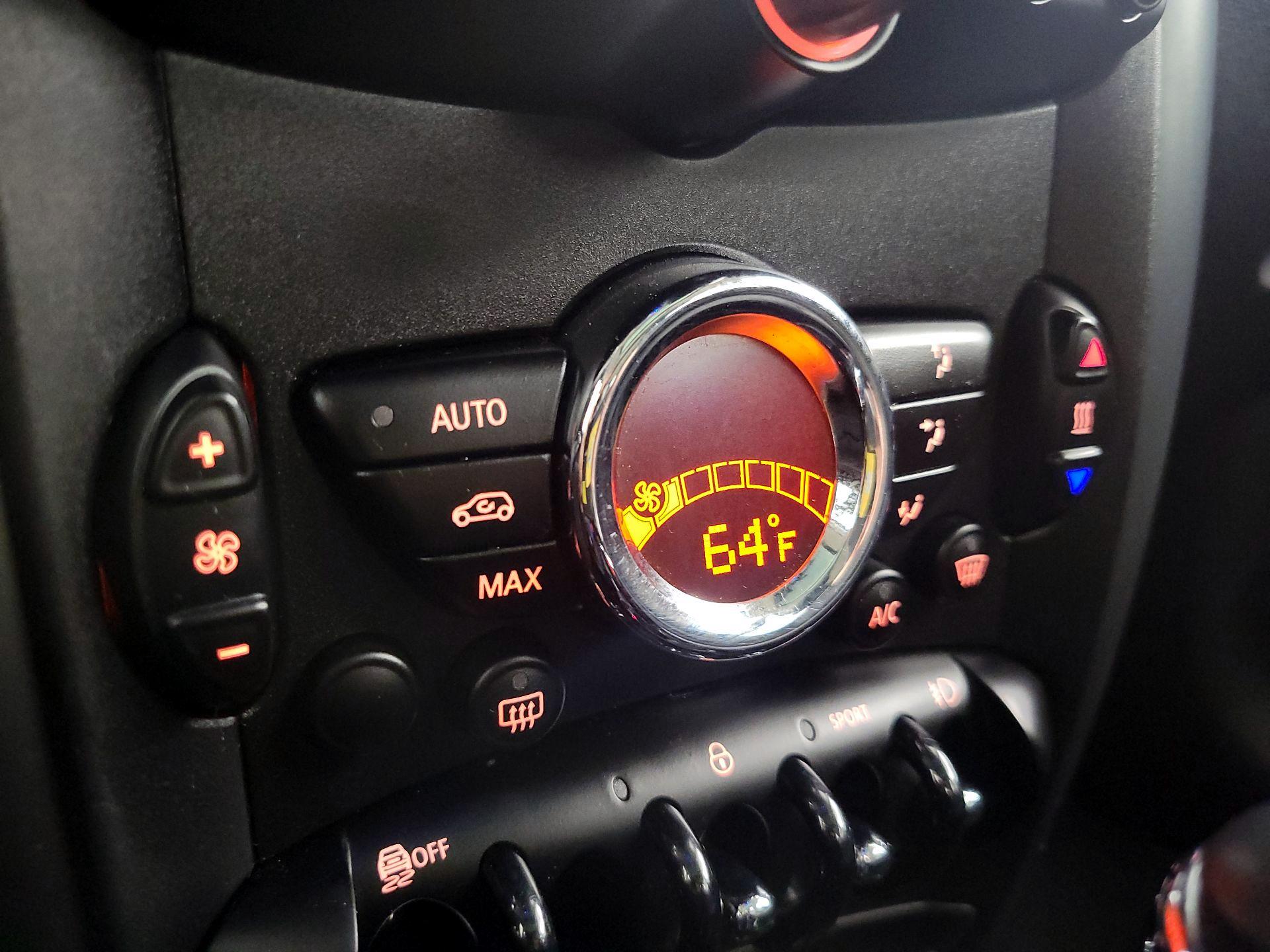 Thumbnail: 2016 MINI Cooper Countryman - 14