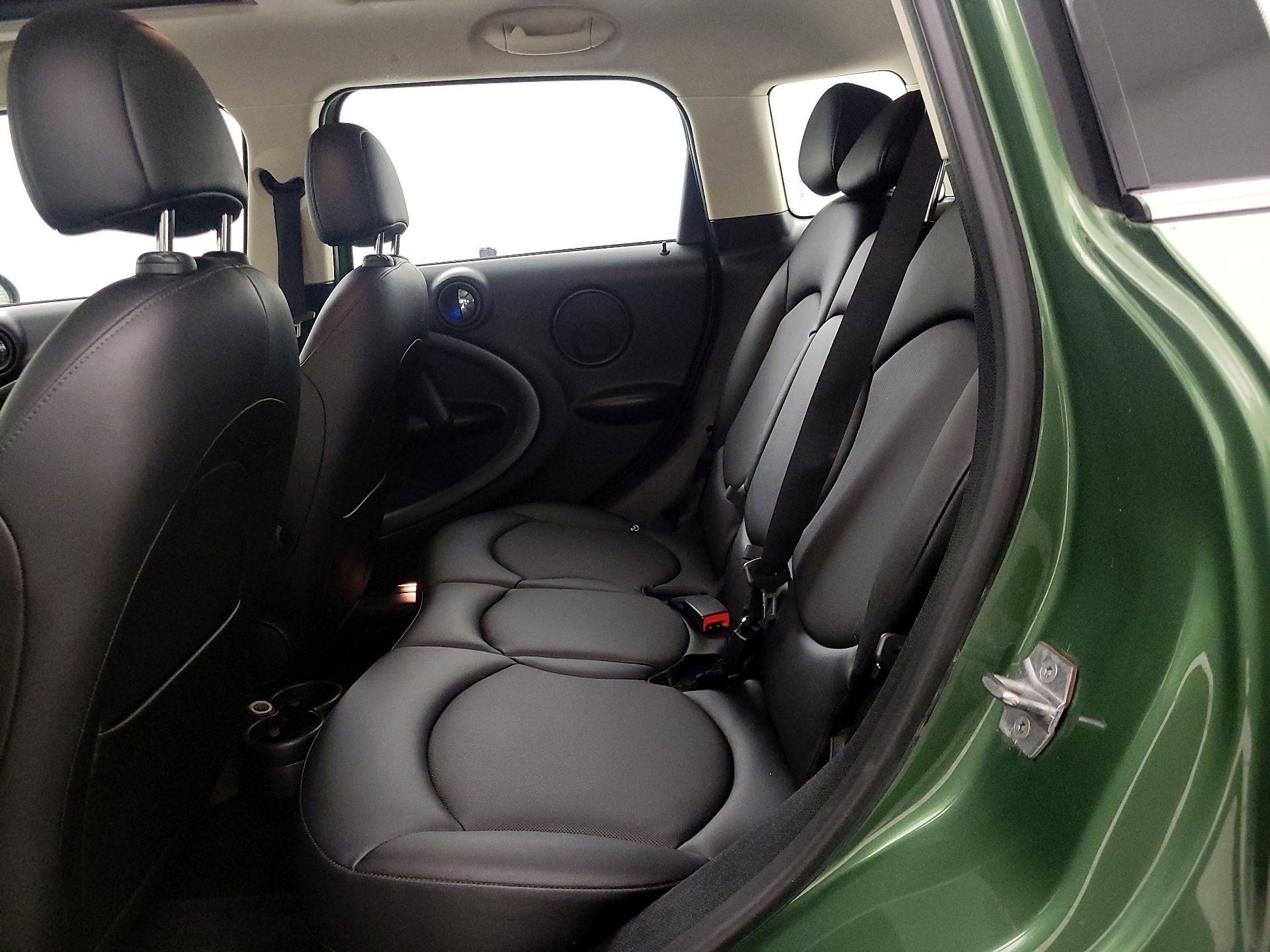 Thumbnail: 2016 MINI Cooper Countryman - 17