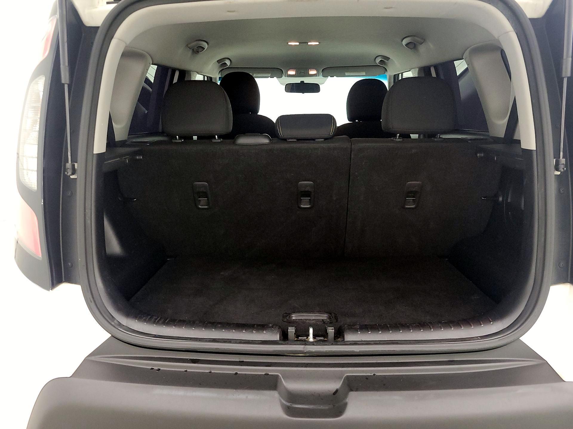 Thumbnail: 2015 Kia Soul - 20