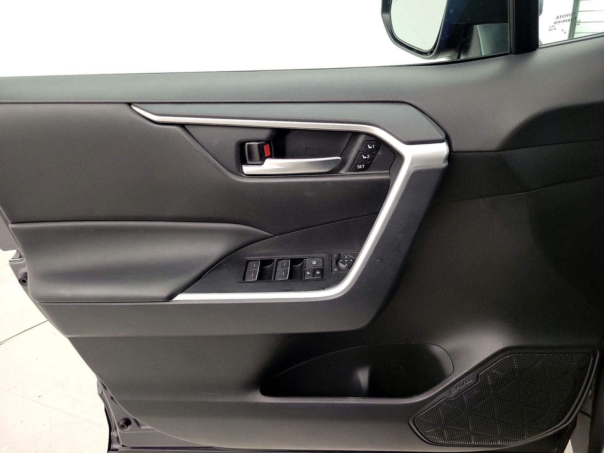 Thumbnail: 2024 Toyota RAV4 - 12