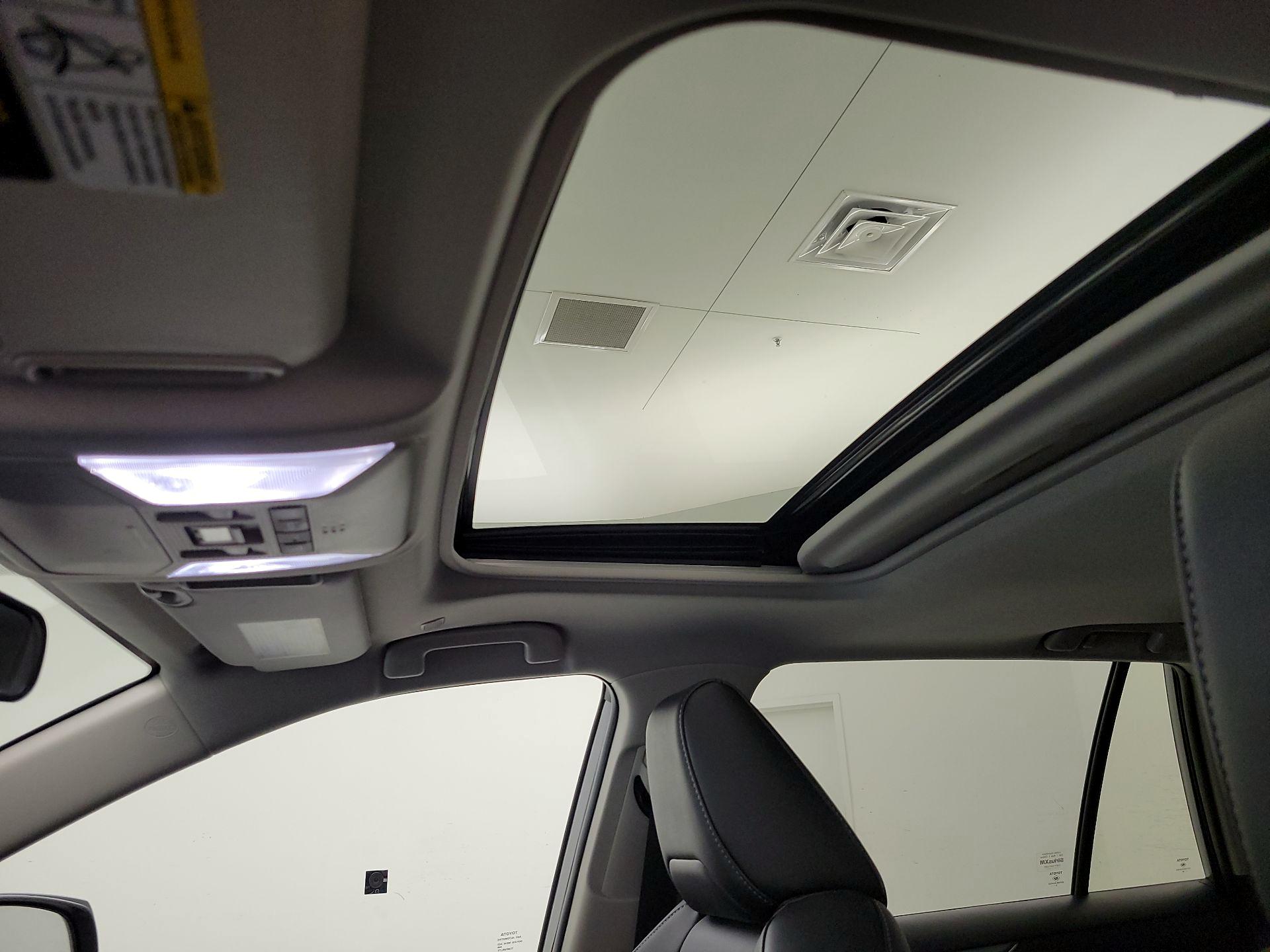 Thumbnail: 2024 Toyota RAV4 - 20